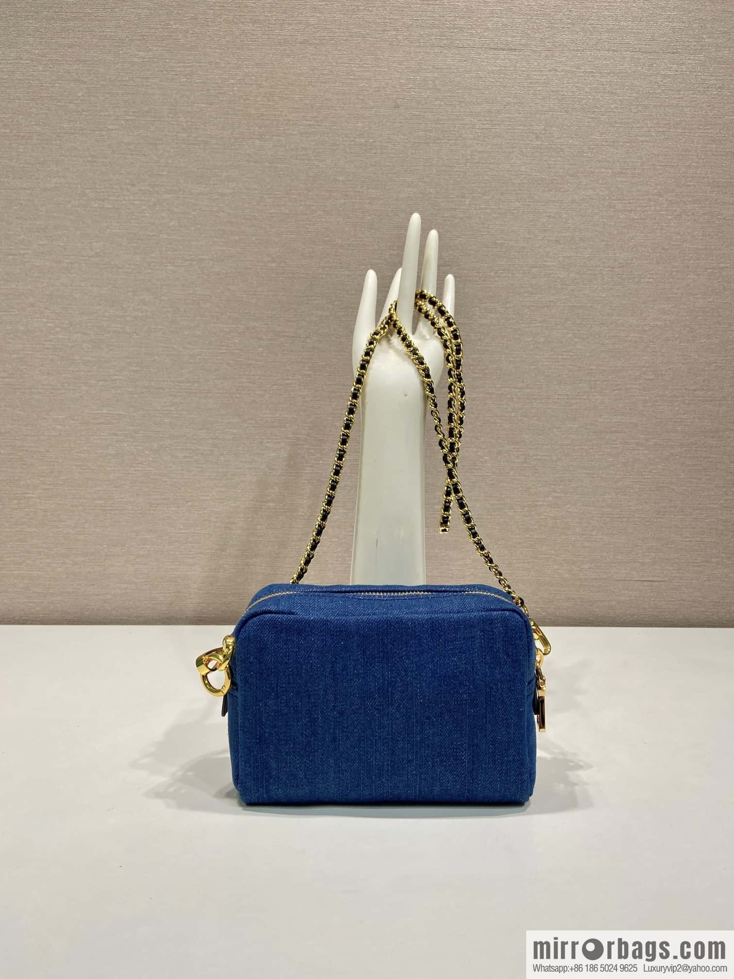 PRADA 🎉 medieval denim bag 🎉 1NS696 L🎉🎉
