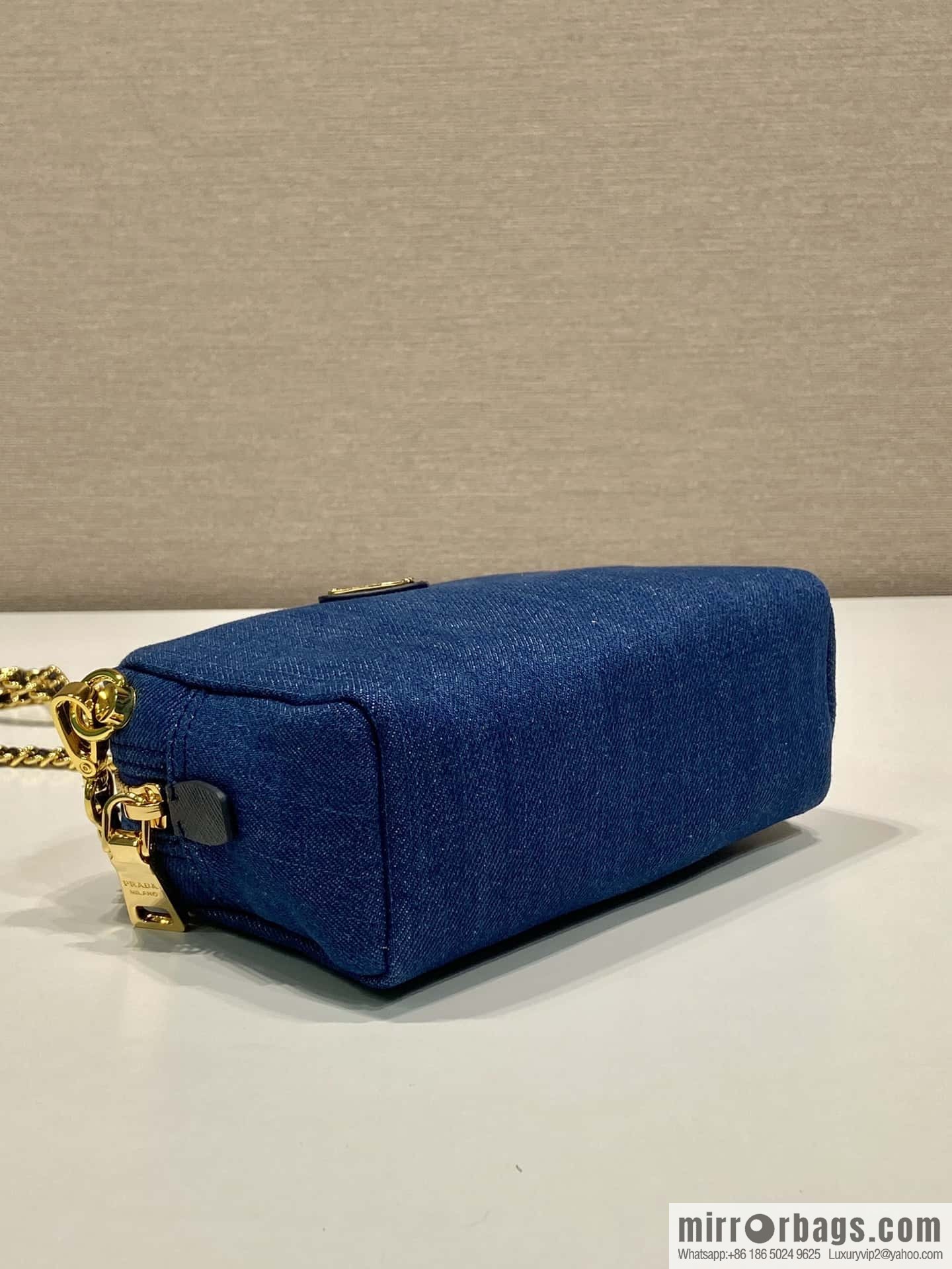 PRADA 🎉 medieval denim bag 🎉 1NS696 L🎉🎉