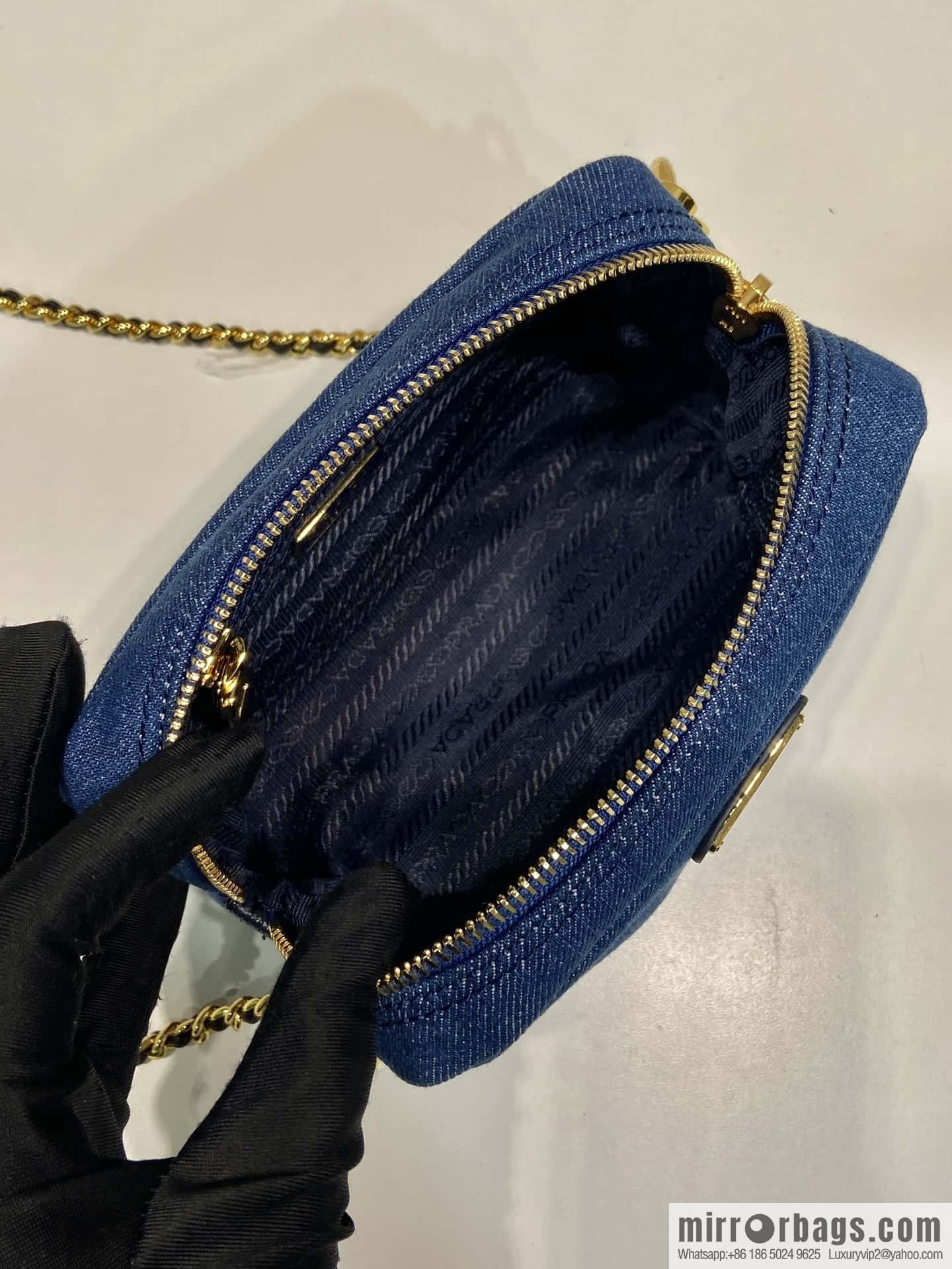 PRADA 🎉 medieval denim bag 🎉 1NS696 L🎉🎉