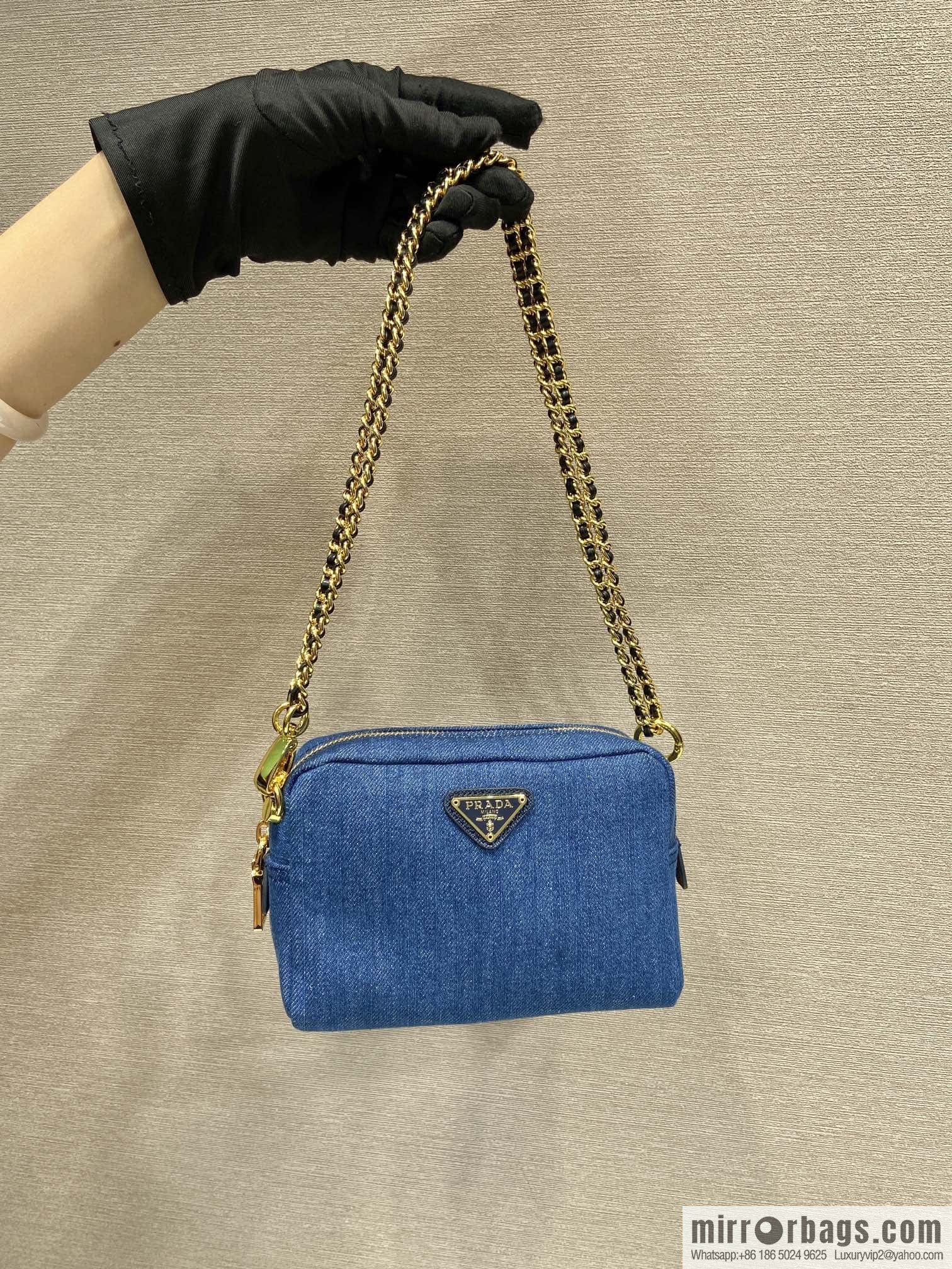 PRADA 🎉 medieval denim bag 🎉 1NS696 L🎉🎉