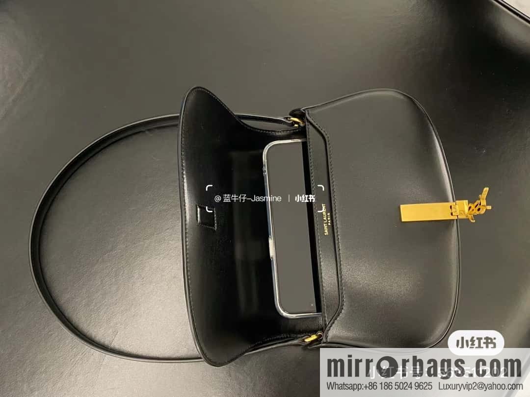YSL Mini 𝗩𝗼𝗹𝘁𝗮𝗶𝗿𝗲 Underarm Bag 779642