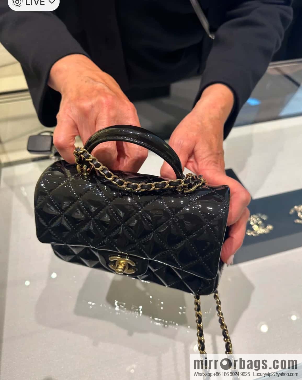 𝗖𝗛𝗔𝗡𝗘𝗟 24K CF Mini Portable, patent leather, black AS2431 B18237 94305