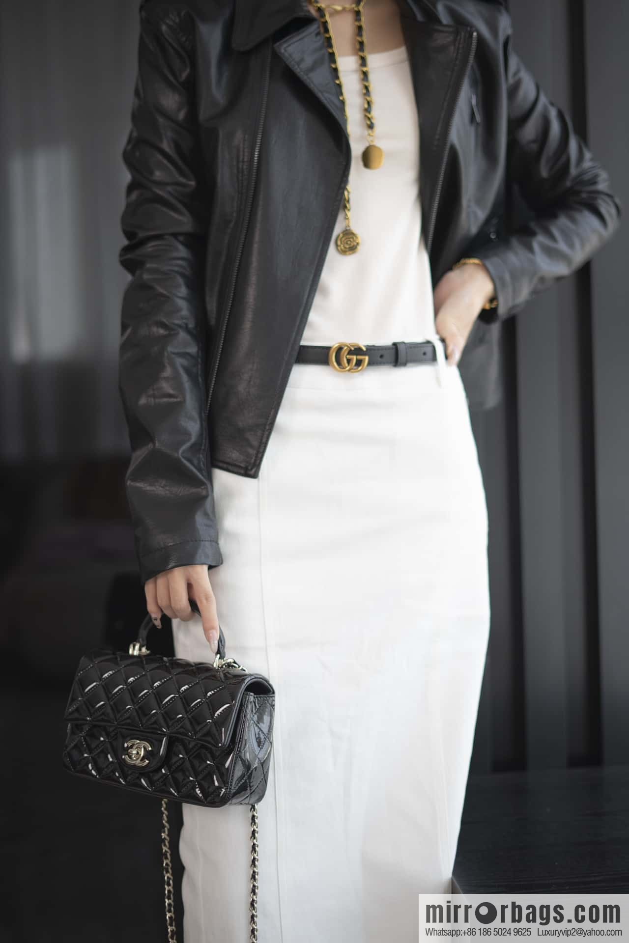 𝗖𝗛𝗔𝗡𝗘𝗟 24K CF Mini Portable, patent leather, black AS2431 B18237 94305