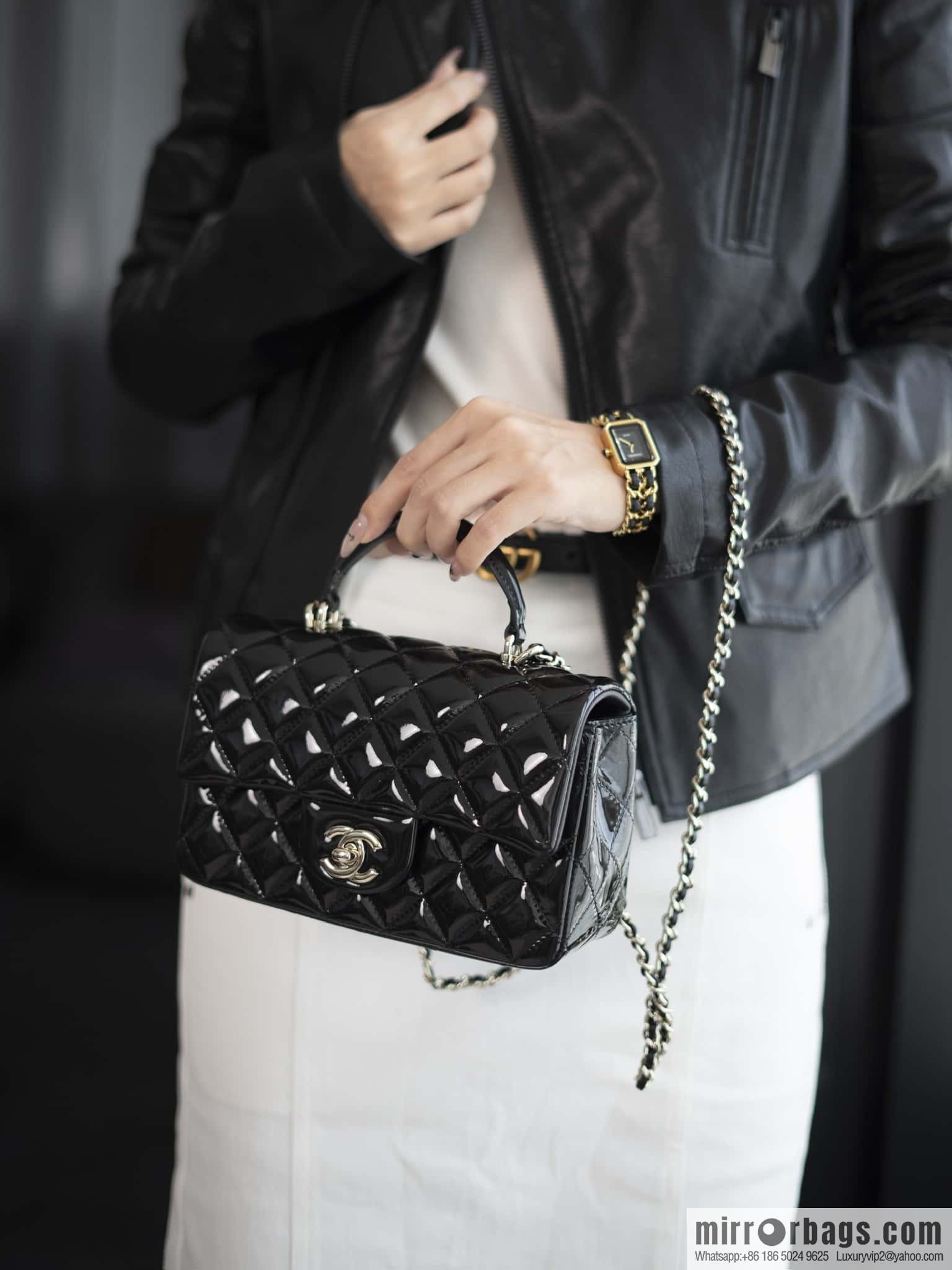𝗖𝗛𝗔𝗡𝗘𝗟 24K CF Mini Portable, patent leather, black AS2431 B18237 94305