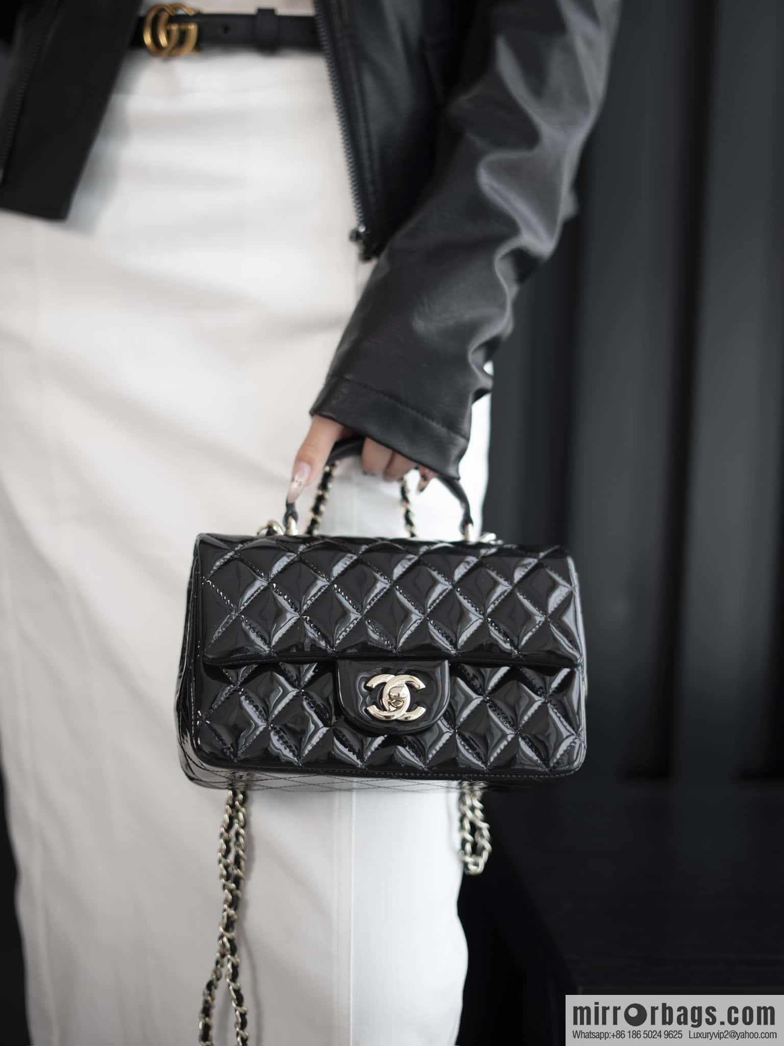 𝗖𝗛𝗔𝗡𝗘𝗟 24K CF Mini Portable, patent leather, black AS2431 B18237 94305