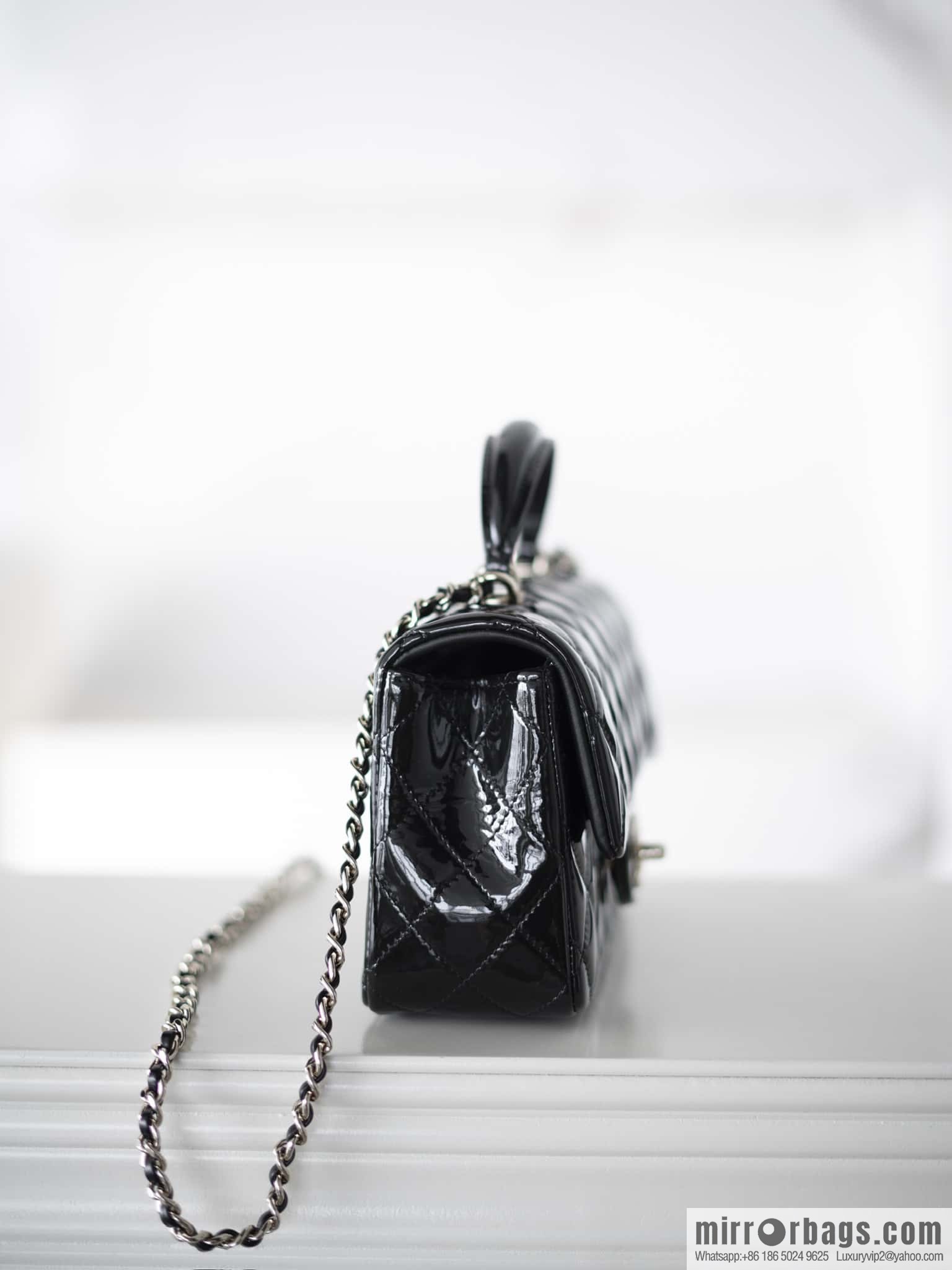 𝗖𝗛𝗔𝗡𝗘𝗟 24K CF Mini Portable, patent leather, black AS2431 B18237 94305
