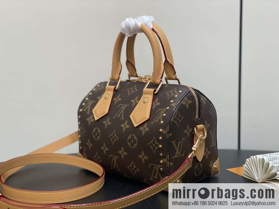 [Boutique‑grade] M13146 presbyopia yellow leather, catwalk pillow bag series Speedy 20 rivet show Lv pillow