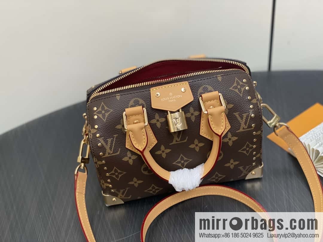 [Boutique‑grade] M13146 presbyopia yellow leather, catwalk pillow bag series Speedy 20 rivet show Lv pillow