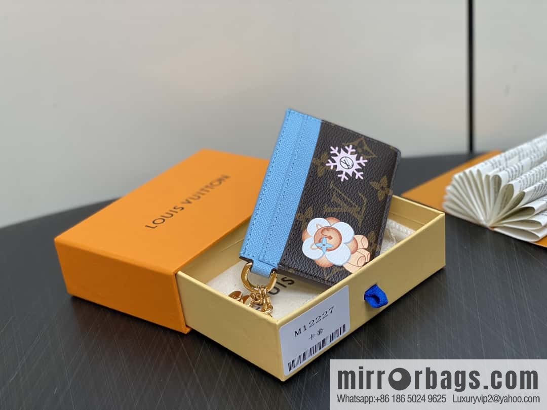 M12227 presbyopia blue, Christmas card bag wallet series LV CHARMS card clip m12215 presbyopia/red m12227 presbyopia/blue, silk screen LV Charms Ms card clip