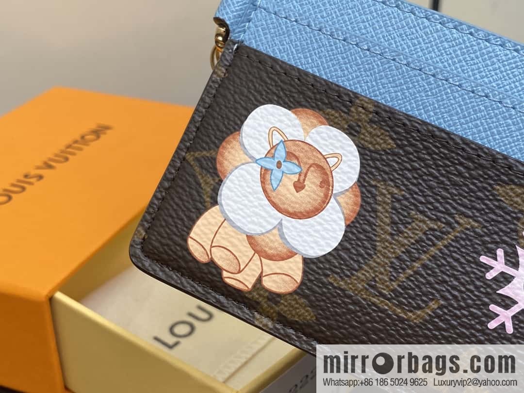 M12227 presbyopia blue, Christmas card bag wallet series LV CHARMS card clip m12215 presbyopia/red m12227 presbyopia/blue, silk screen LV Charms Ms card clip