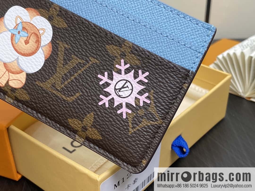 M12227 presbyopia blue, Christmas card bag wallet series LV CHARMS card clip m12215 presbyopia/red m12227 presbyopia/blue, silk screen LV Charms Ms card clip