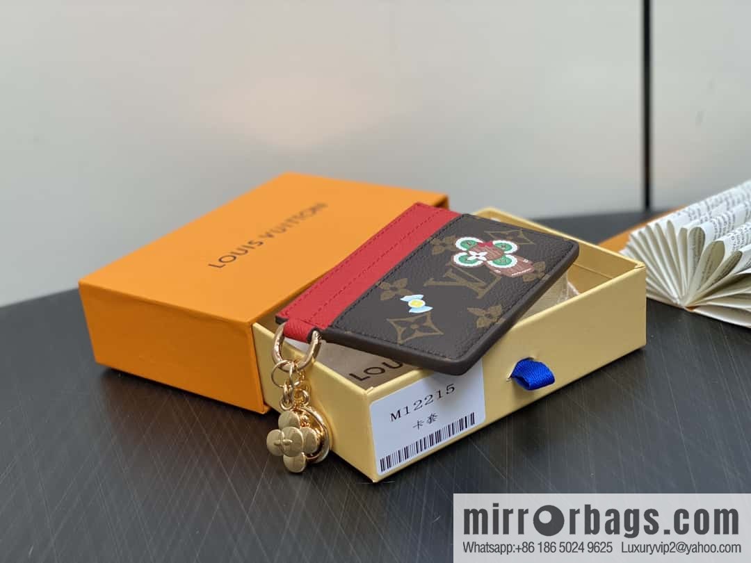 M12215 presbyopia red, Christmas card bag wallet series LV CHARMS card holder m12215 presbyopia/red