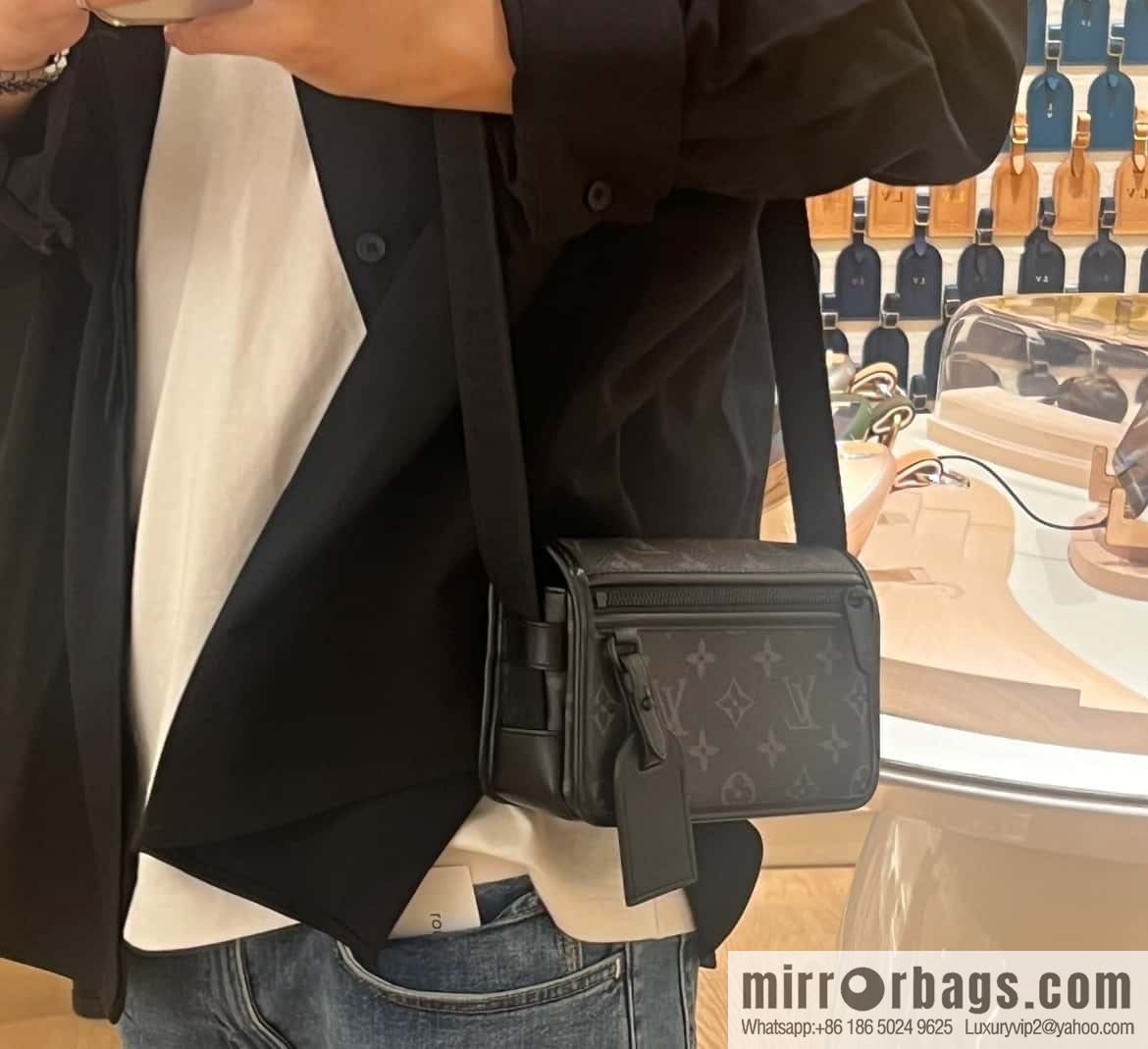 [Boutique‑grade] M12599 black flower, men's bag messenger bag series Bosphore mini handbag