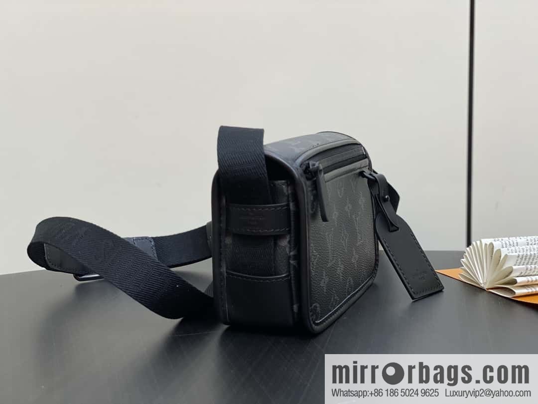 [Boutique‑grade] M12599 black flower, men's bag messenger bag series Bosphore mini handbag
