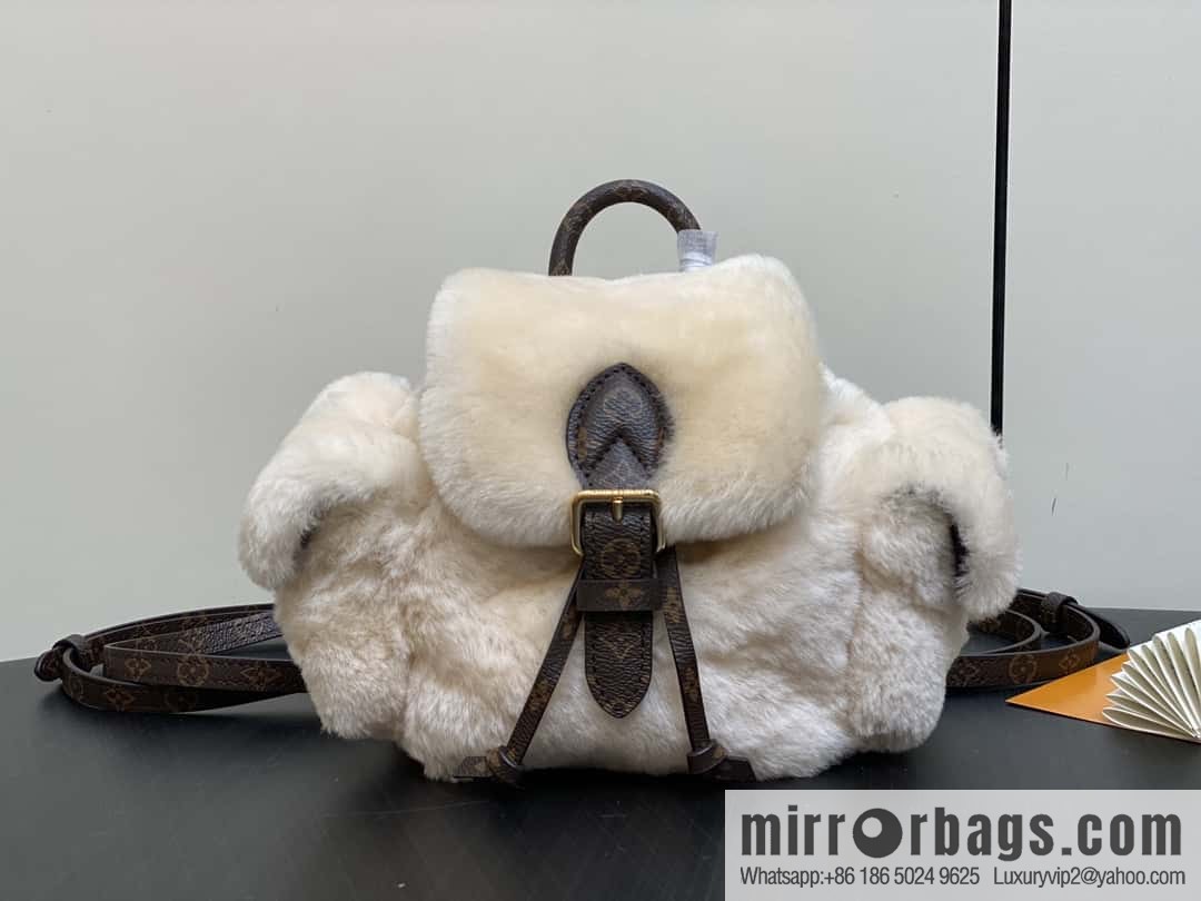 M11919-meter white, plush backpack series, the new NANO TEDDY backpack LV Ski series of the season