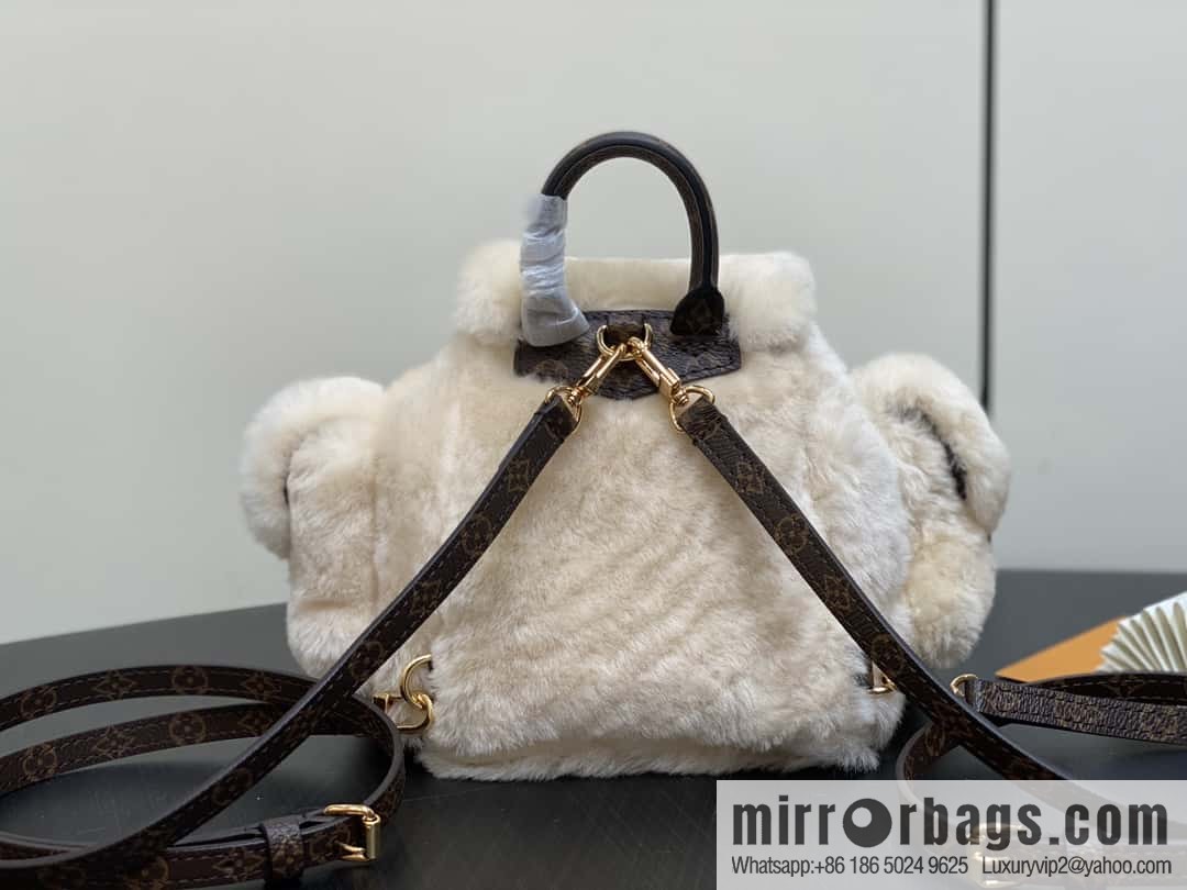 M11919-meter white, plush backpack series, the new NANO TEDDY backpack LV Ski series of the season