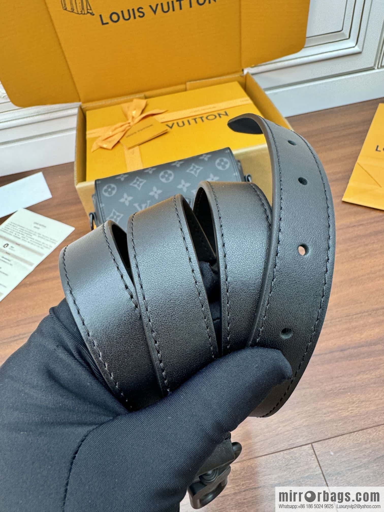 LV M12519 Montsouris Messenger PM