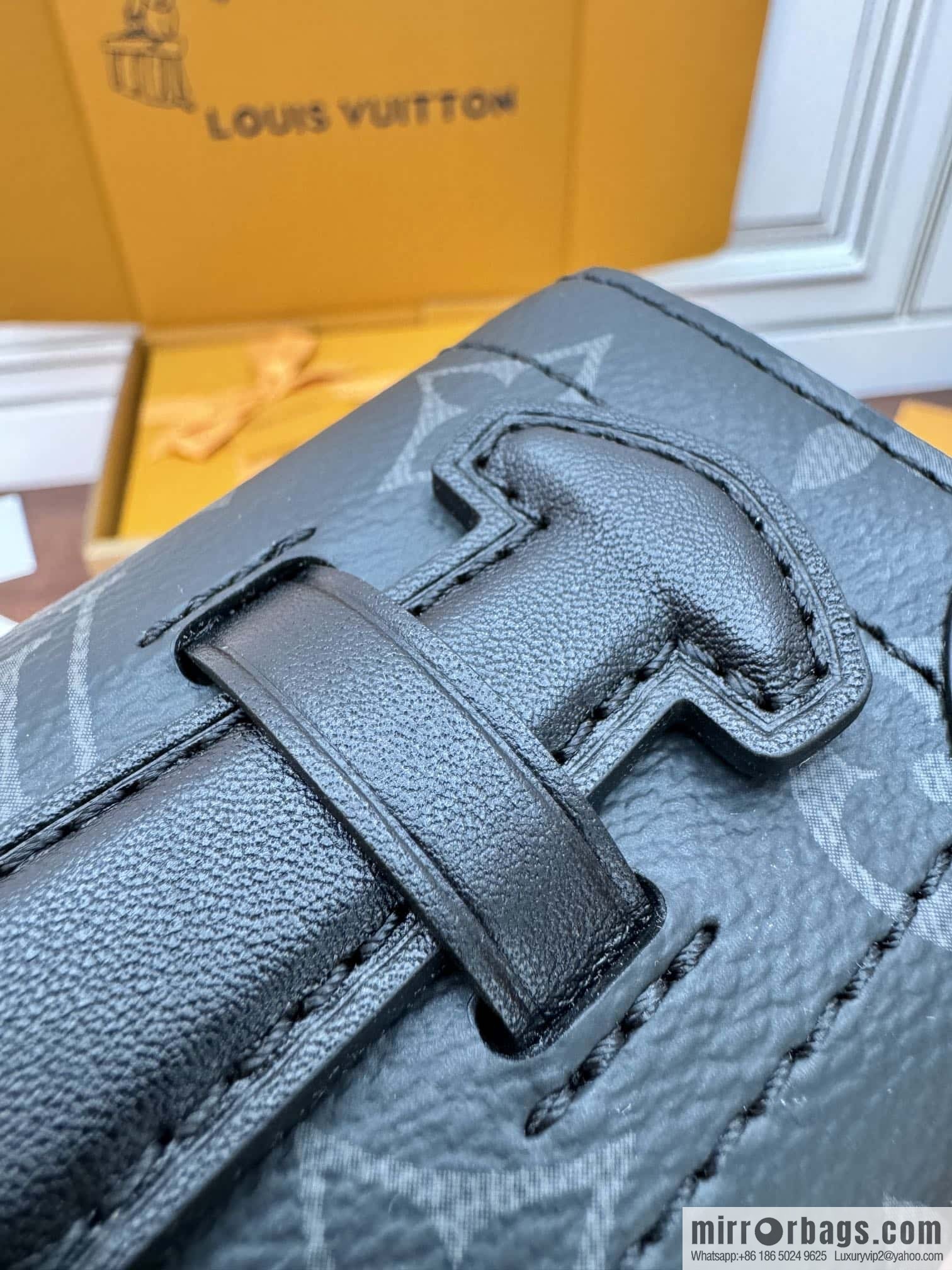 LV M11743 Soul Trunk