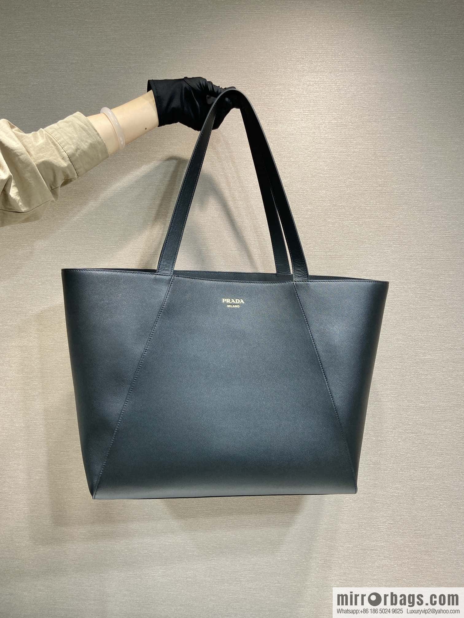 PRADA 🎉 new tote bag 🎉 2VG123🎉🎉