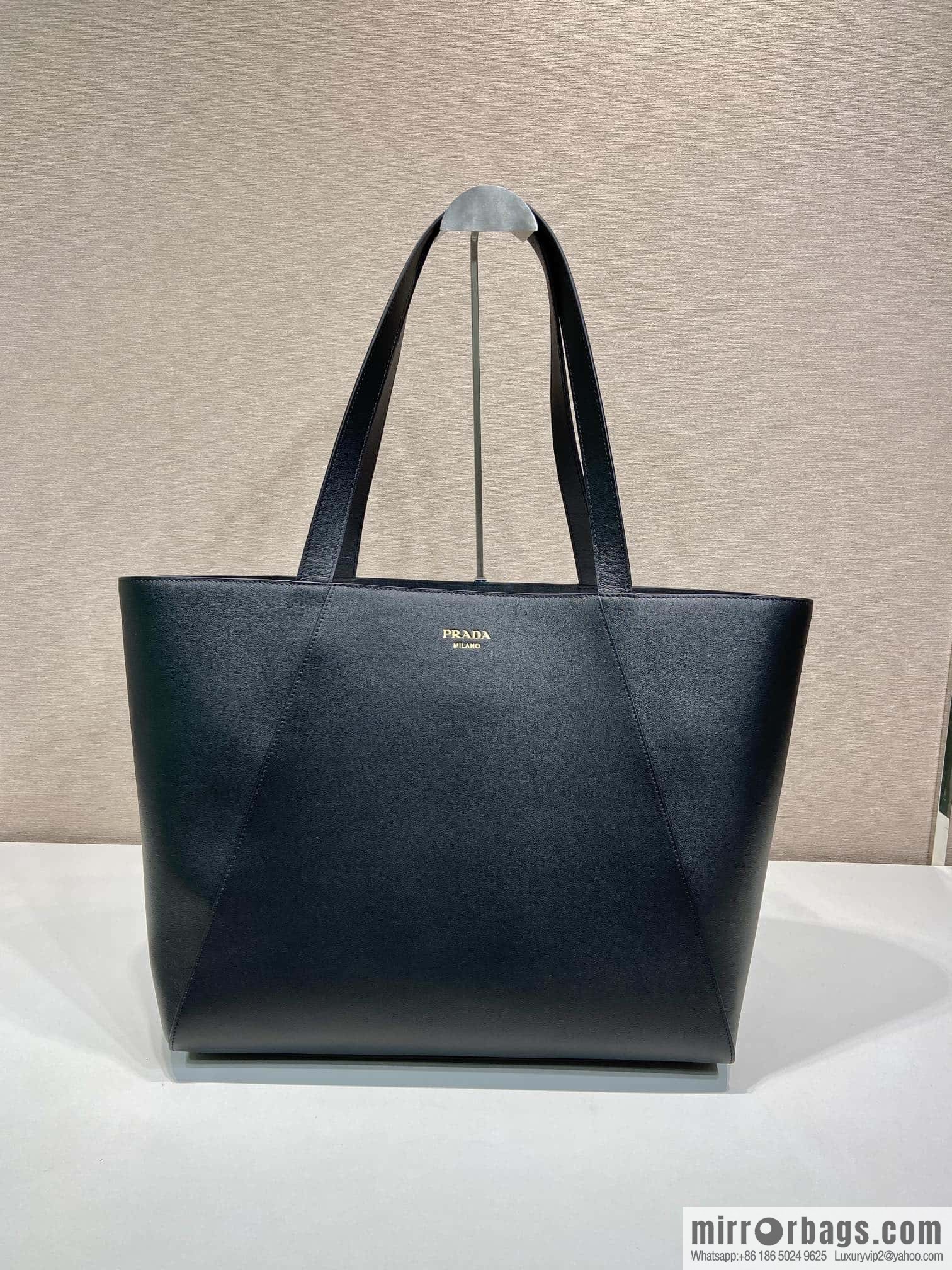 PRADA 🎉 new tote bag 🎉 2VG123🎉🎉