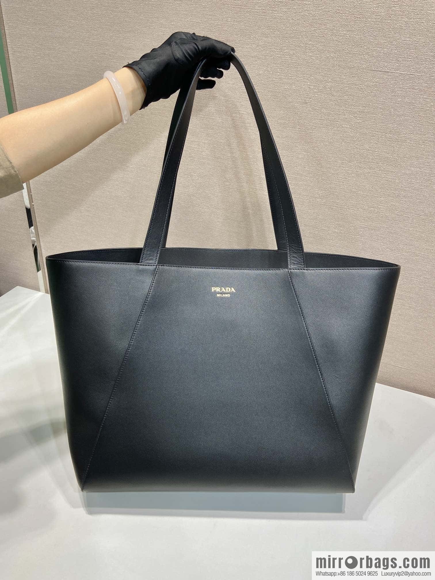 PRADA 🎉 new tote bag 🎉 2VG123🎉🎉
