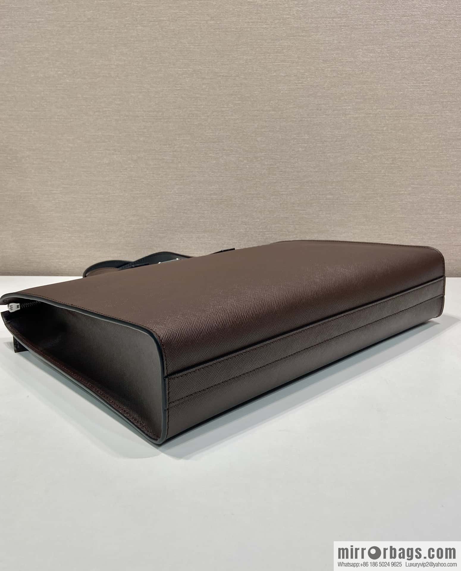 PRADA 🎉 new briefcase 🎉 2VG039 🎉🎉 dark coffee🎉🎉