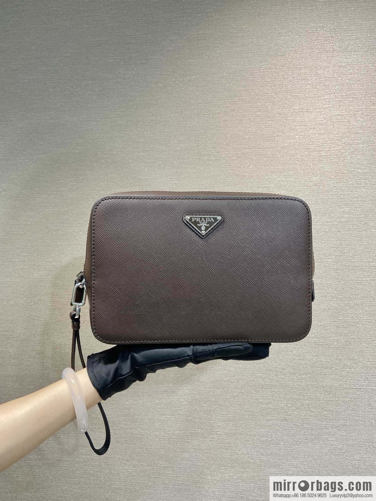 PRADA 🎉 new handbag 🎉 2VF017 dark coffee🎉🎉