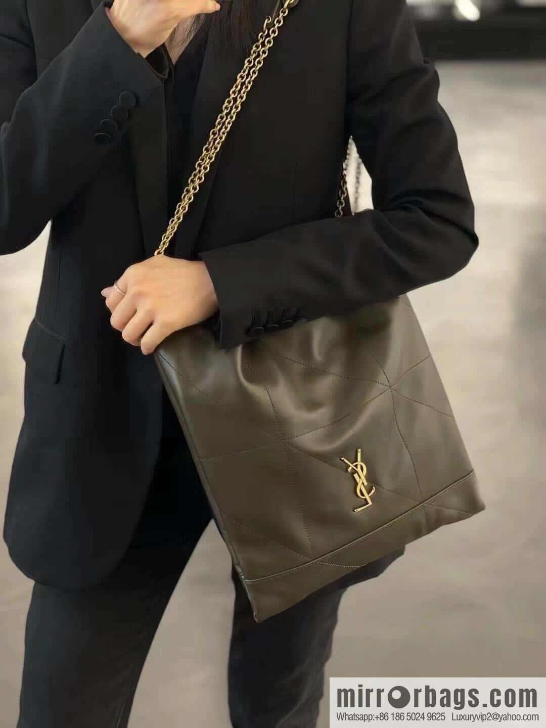 YSL 𝗝𝗔𝗠𝗜𝗘 𝟰.𝟯 𝗣𝗢𝗖𝗛𝗢𝗡 suede clutch bag 781666 musk green