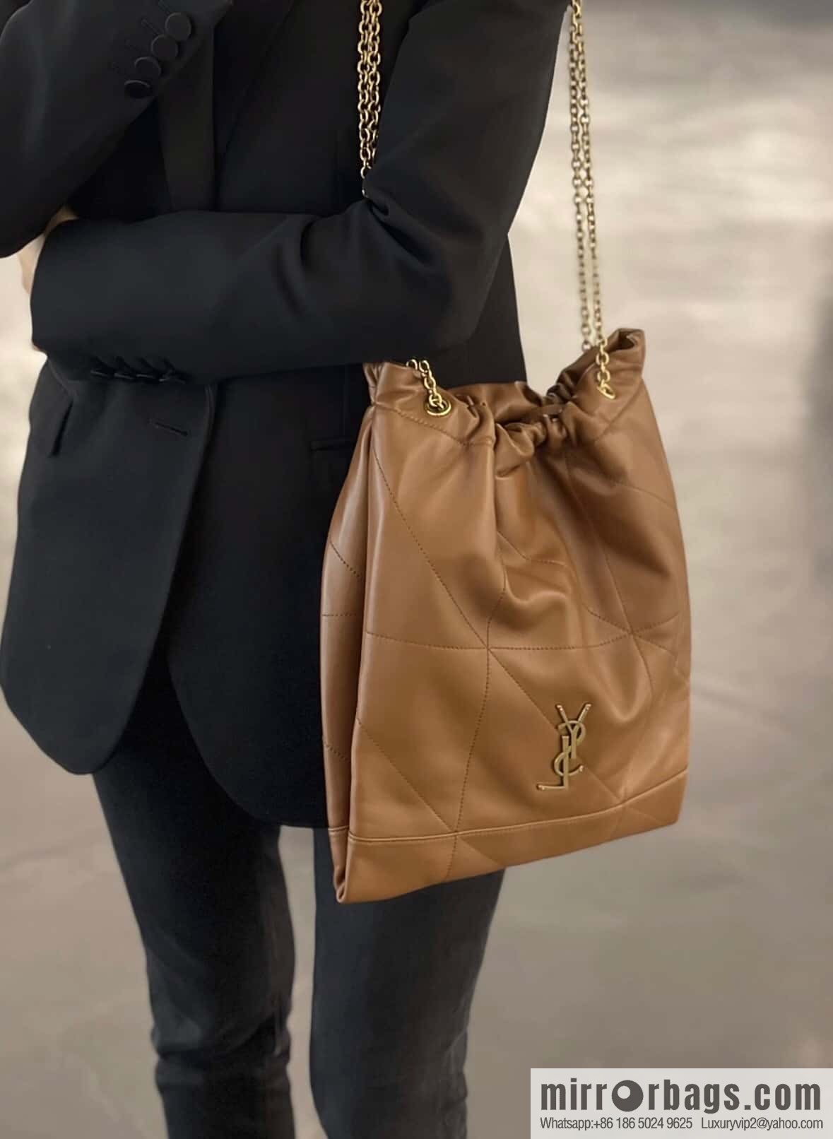 YSL 𝗝𝗔𝗠𝗜𝗘 𝟰.𝟯 𝗣𝗢𝗖𝗛𝗢𝗡 sheep leather clutch bag 781666 caramel color