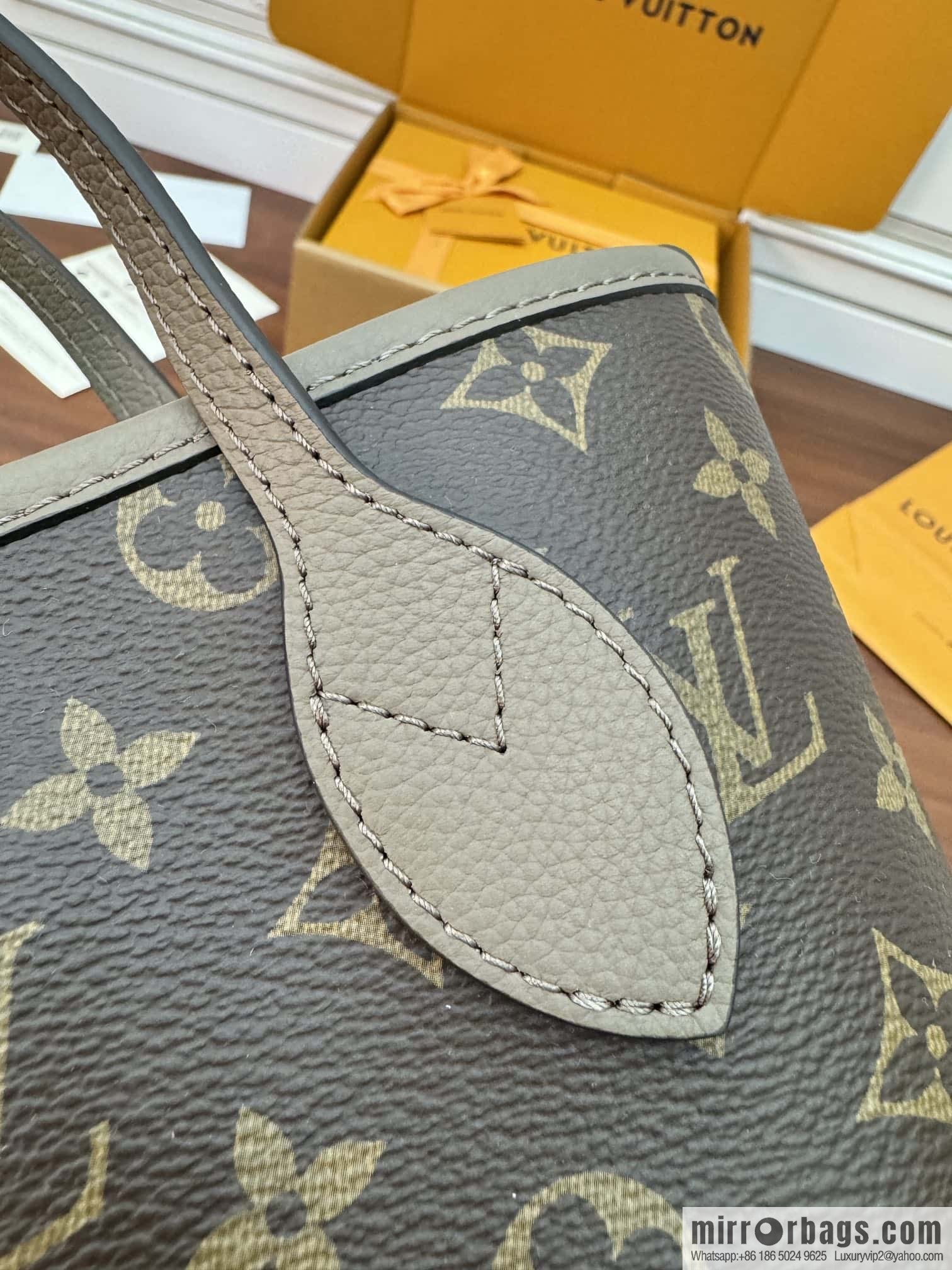 LV M12109 New Reversible Neverfull Bandoulière Inside Out BB