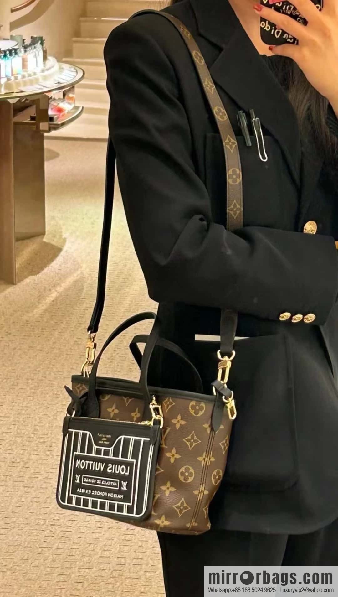 LV M12099 REVERSIBLE Neverfull Bandoulière Inside Out BB