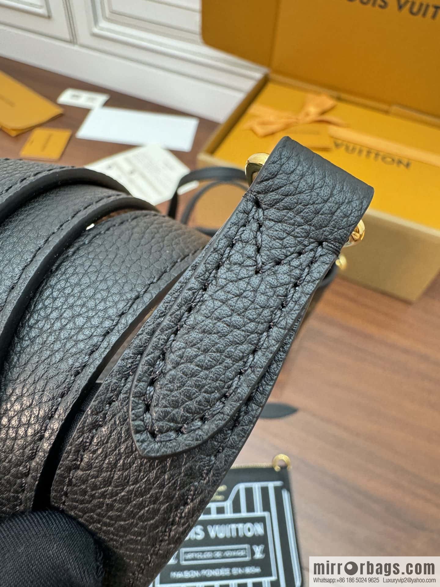 LV M12099 REVERSIBLE Neverfull Bandoulière Inside Out BB