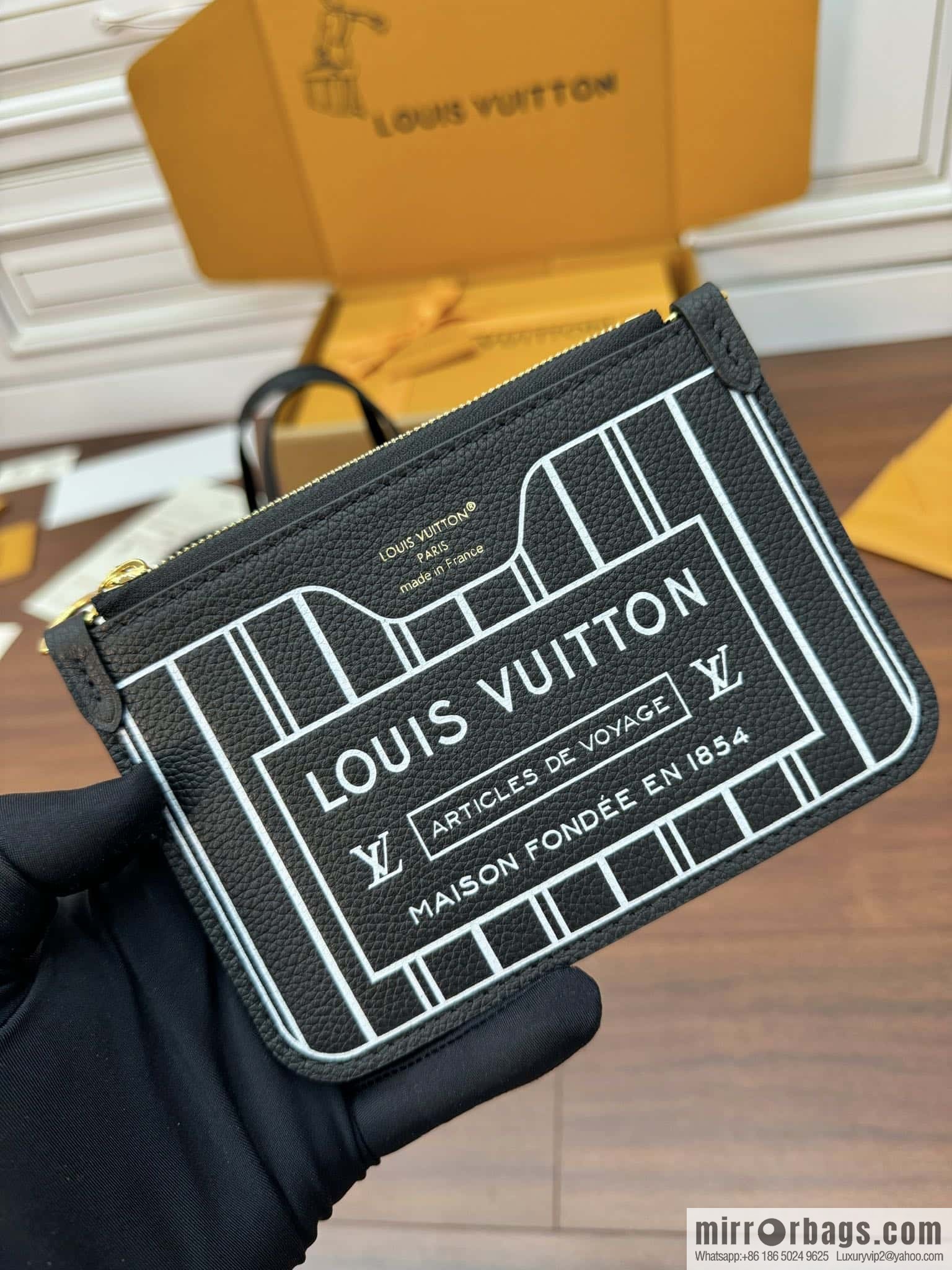 LV M12099 REVERSIBLE Neverfull Bandoulière Inside Out BB