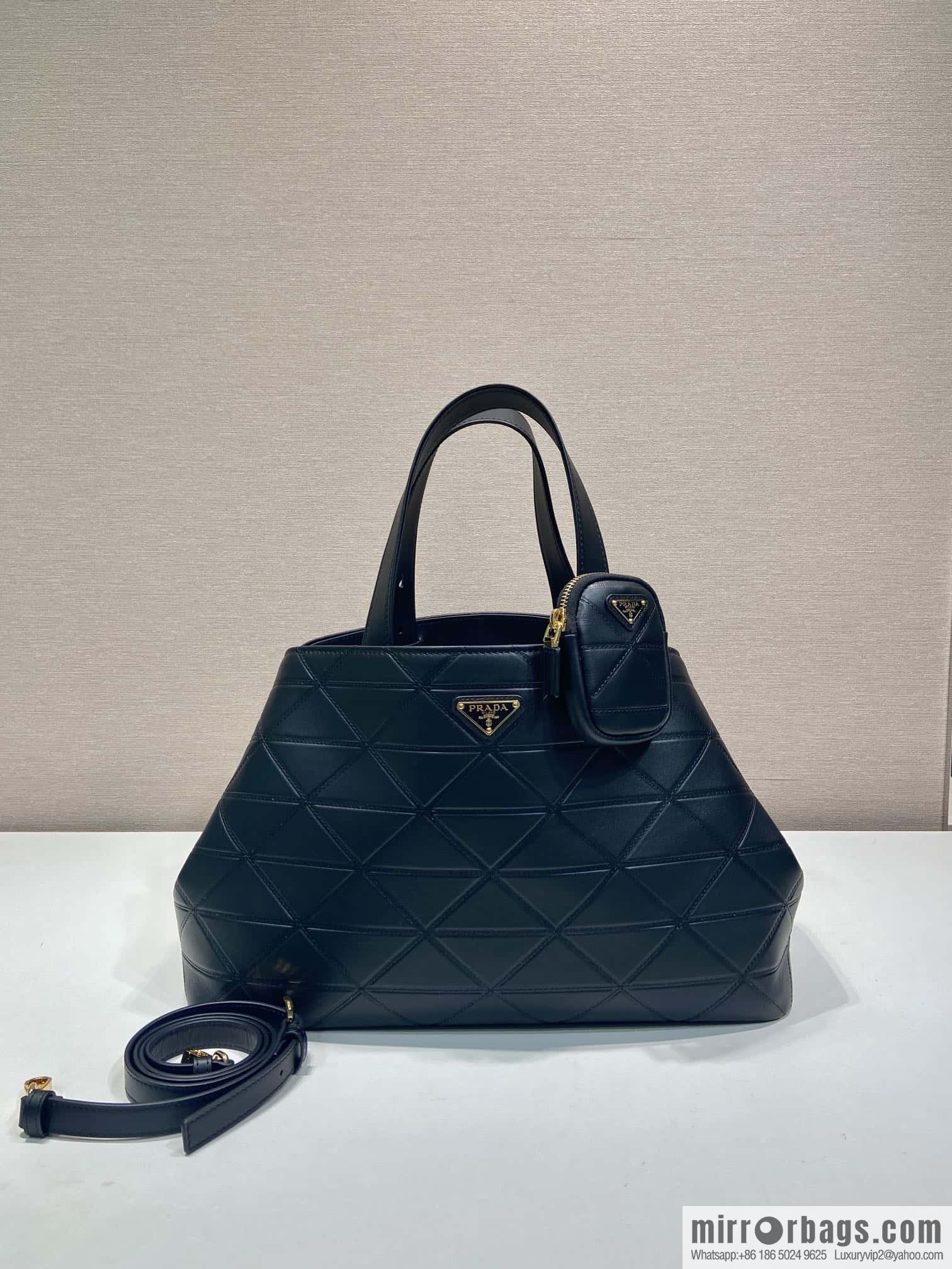 PRADA 🎉 new tote bag 🎉 1BG547 large🎉🎉