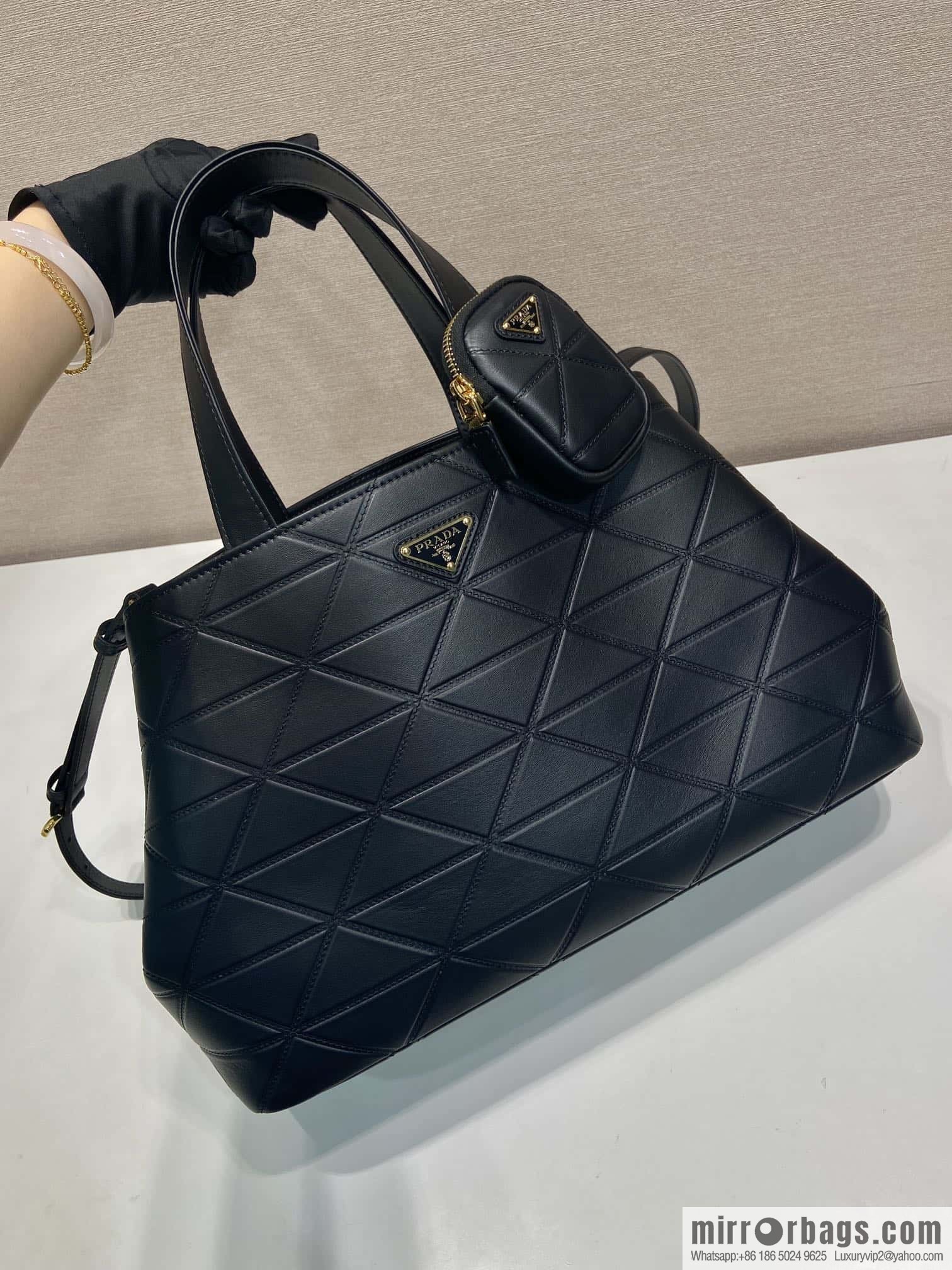 PRADA 🎉 new tote bag 🎉 1BG547 large🎉🎉