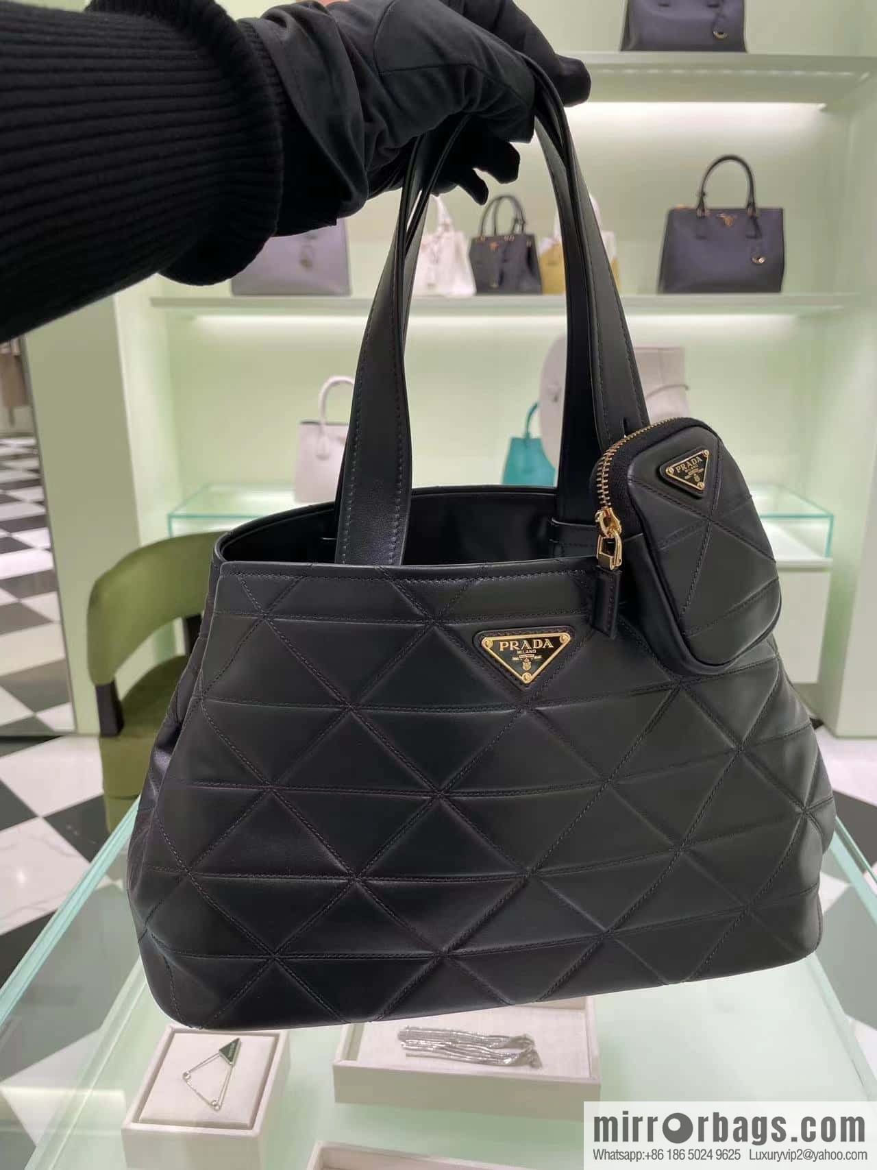 PRADA 🎉 new tote bag 🎉 1BG545M🎉🎉