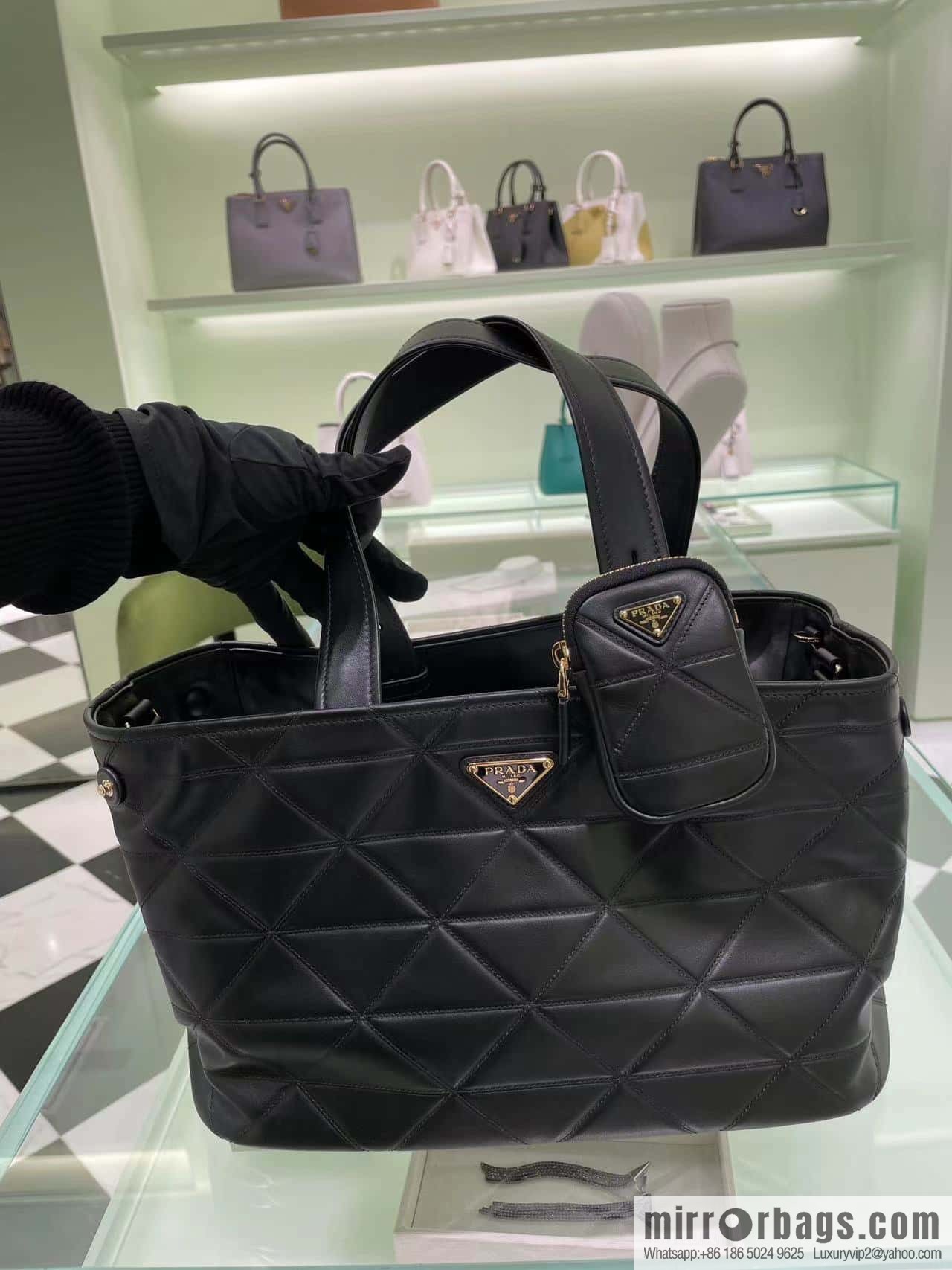 PRADA 🎉 new tote bag 🎉 1BG545M🎉🎉