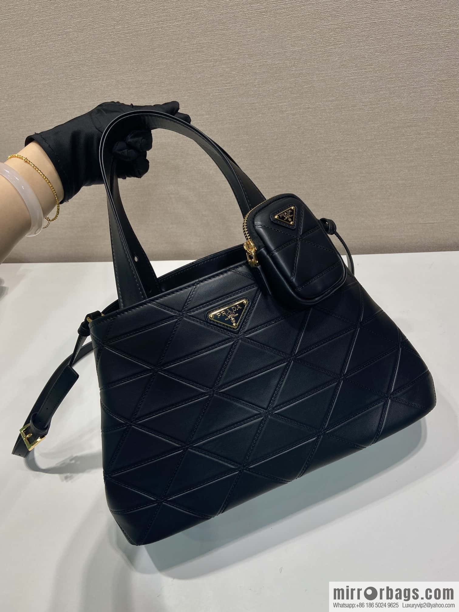 PRADA 🎉 new tote bag 🎉 1BG545M🎉🎉