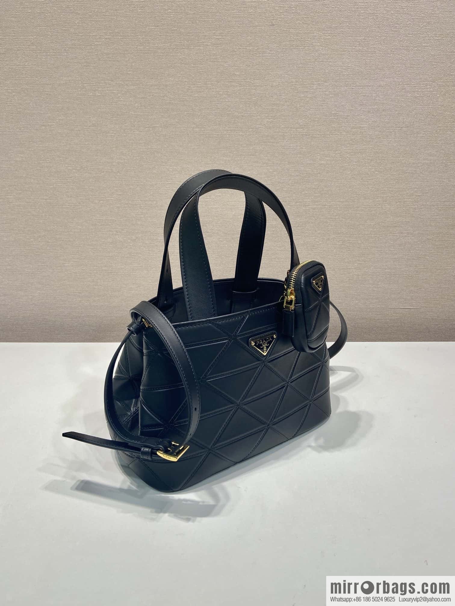 PRADA 🎉 new tote bag 🎉 1BG548 S🎉🎉