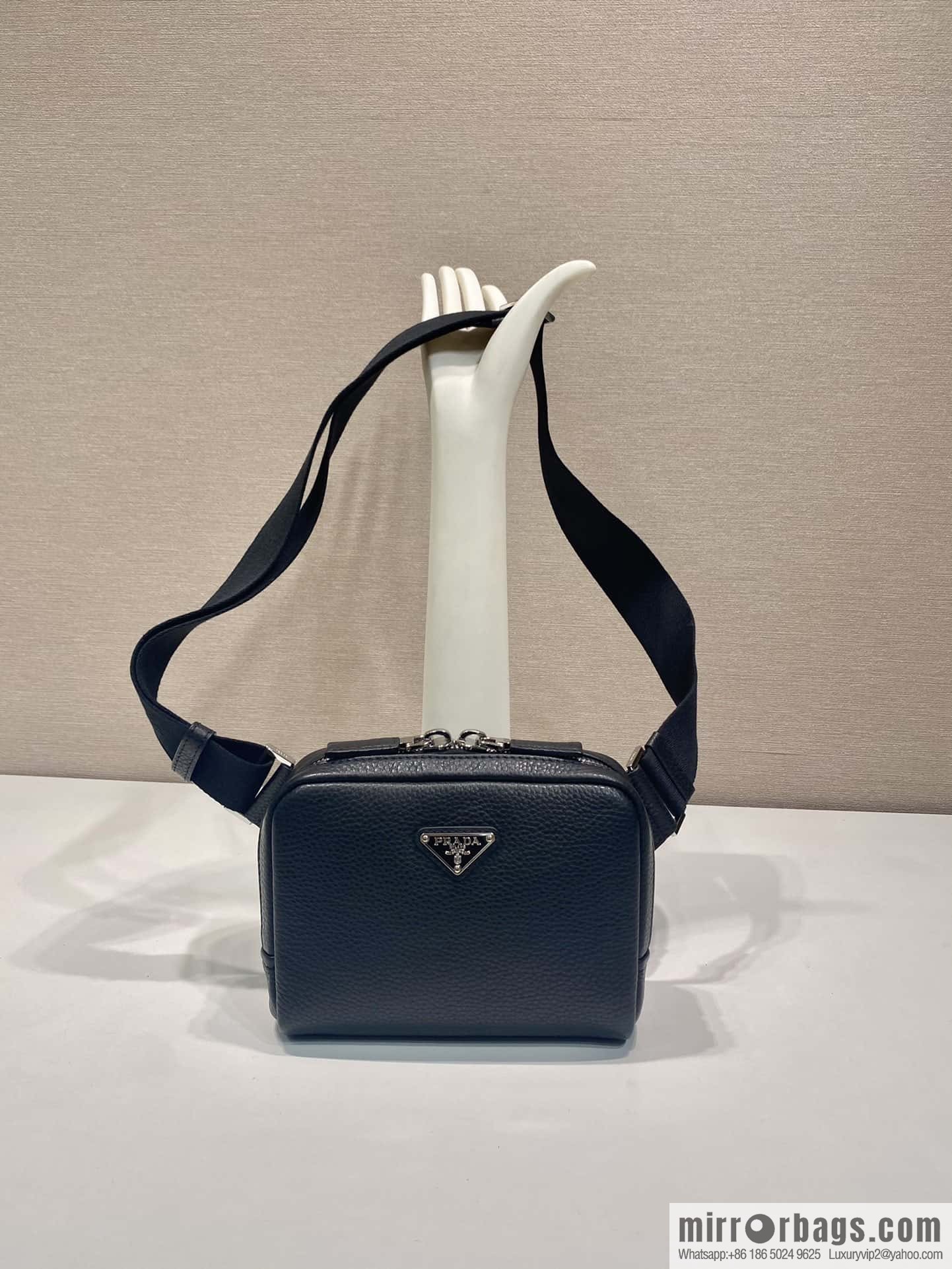 PRADA 🎉 new breast bag 🎉 2VH184 small🎉🎉