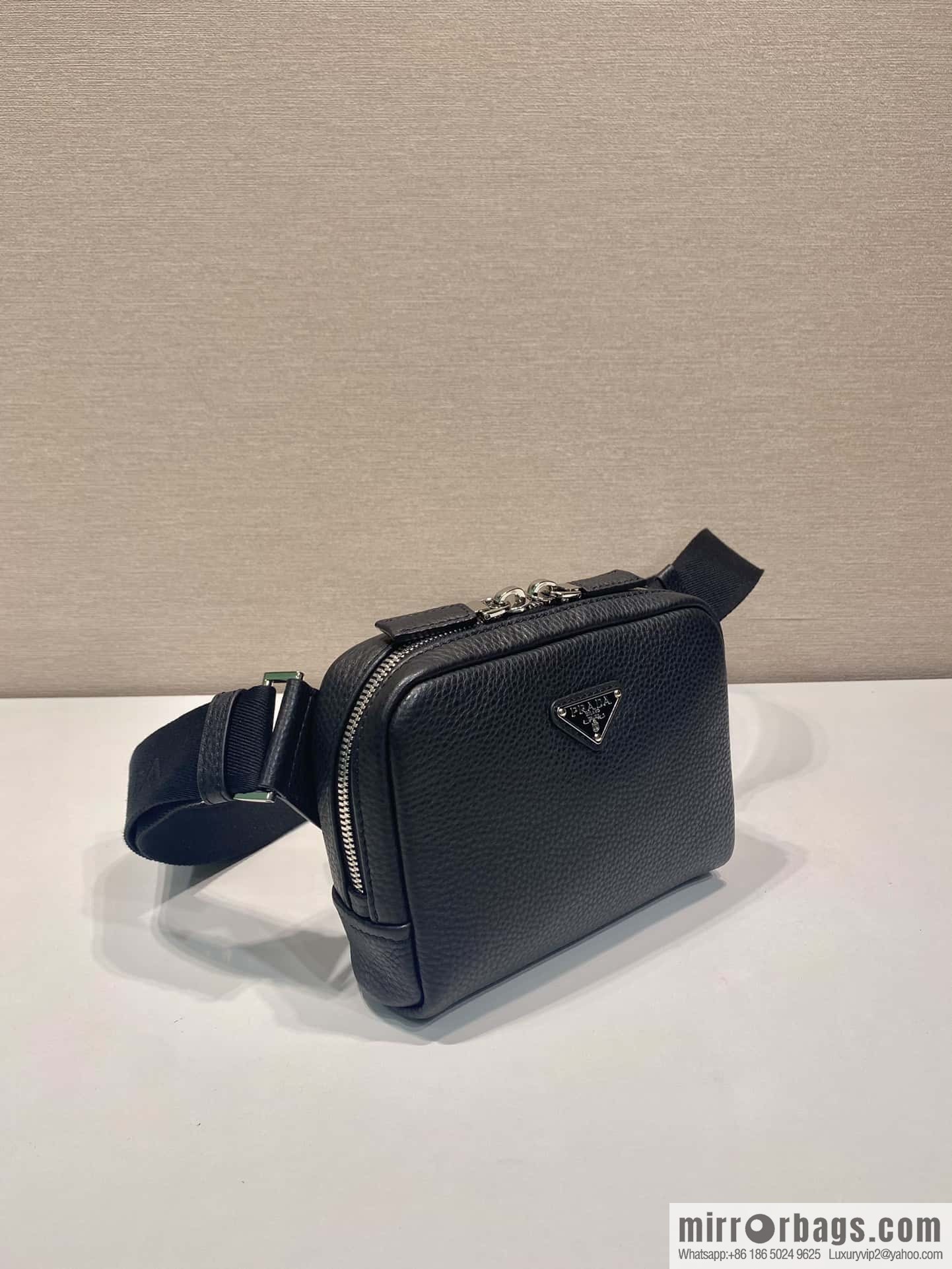 PRADA 🎉 new breast bag 🎉 2VH184 small🎉🎉
