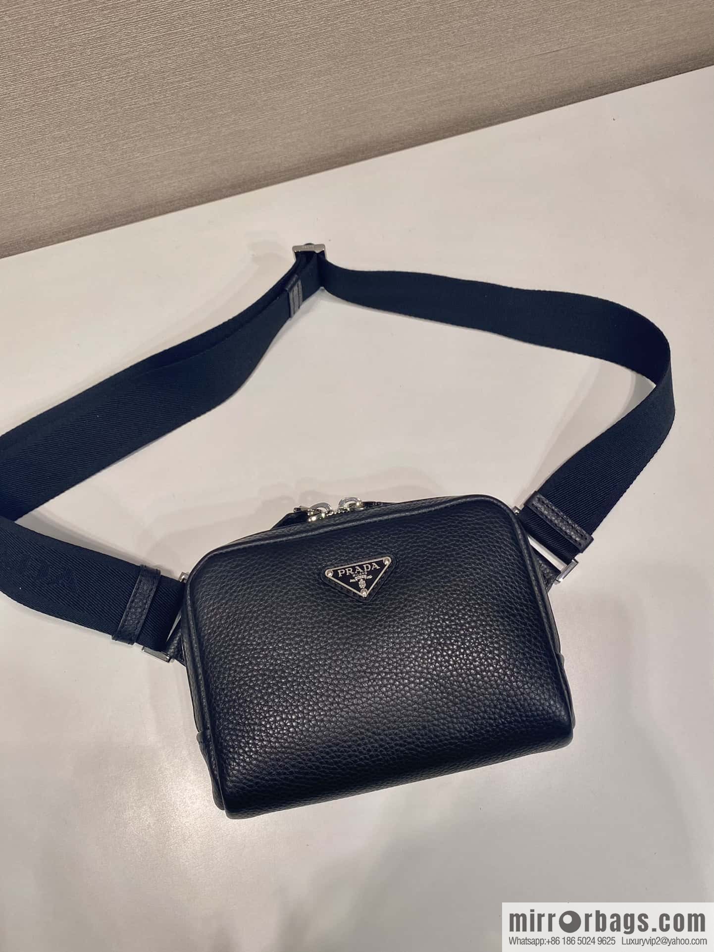 PRADA 🎉 new breast bag 🎉 2VH184 small🎉🎉