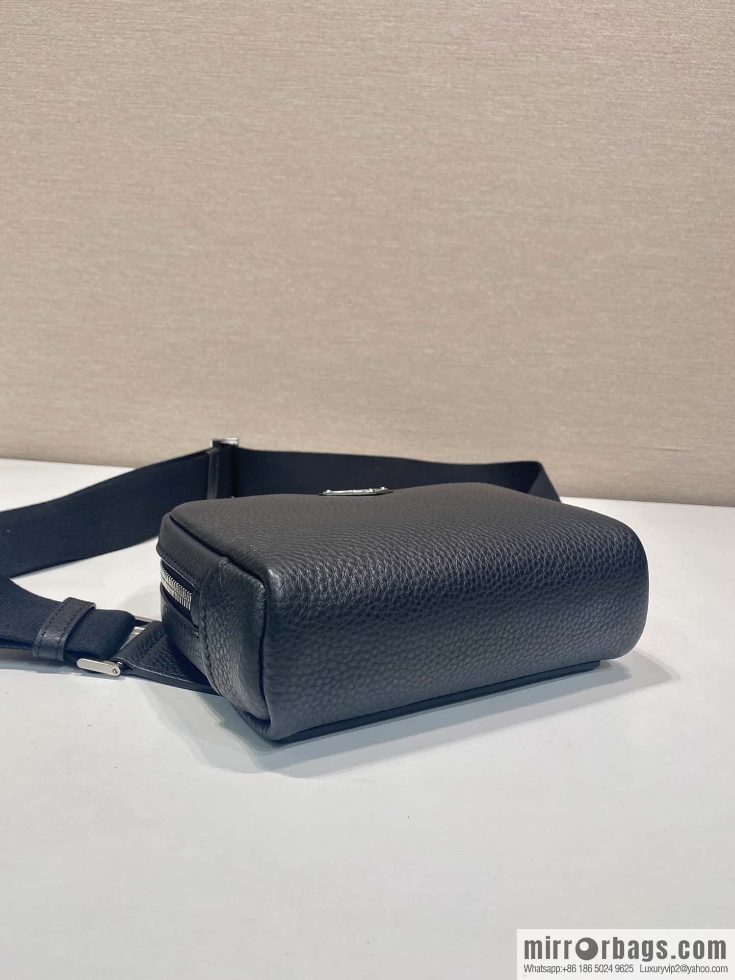 PRADA 🎉 new breast bag 🎉 2VH184 small🎉🎉