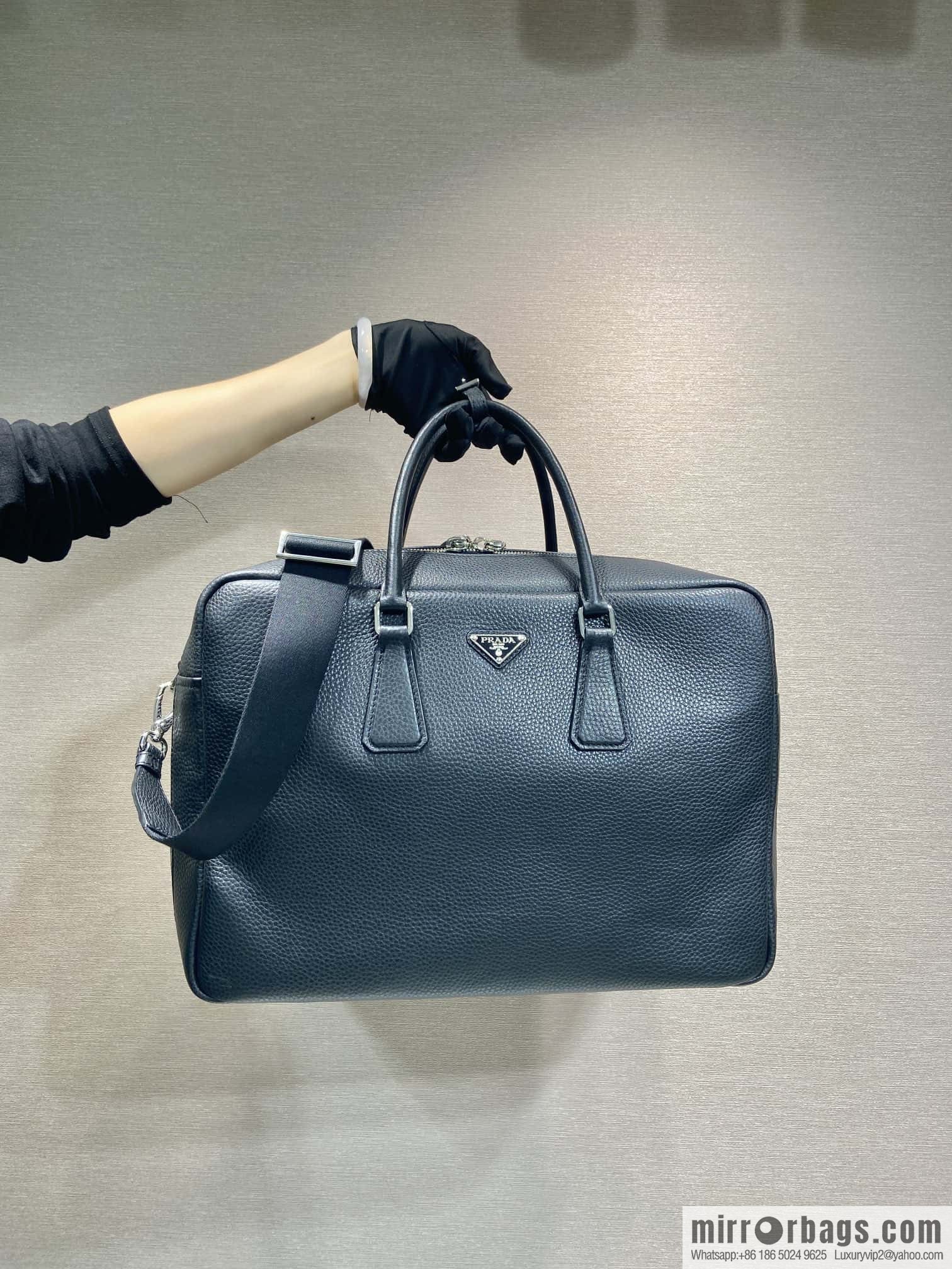 PRADA 🎉 new briefcase 🎉 2VE339 extra large🎉🎉