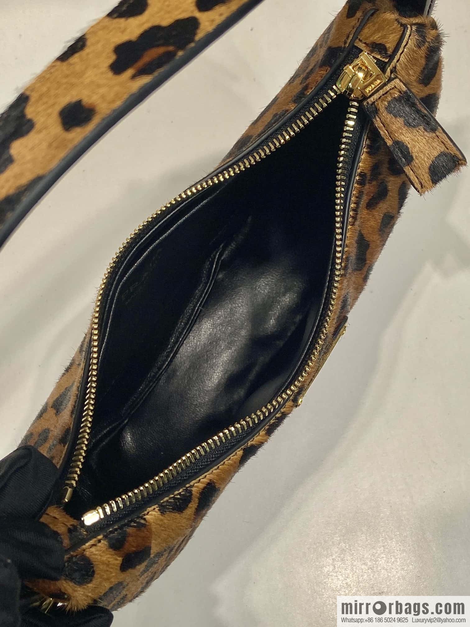 PRADA 🎉 Moon handbag 🎉 1BC194 leopard print🎉