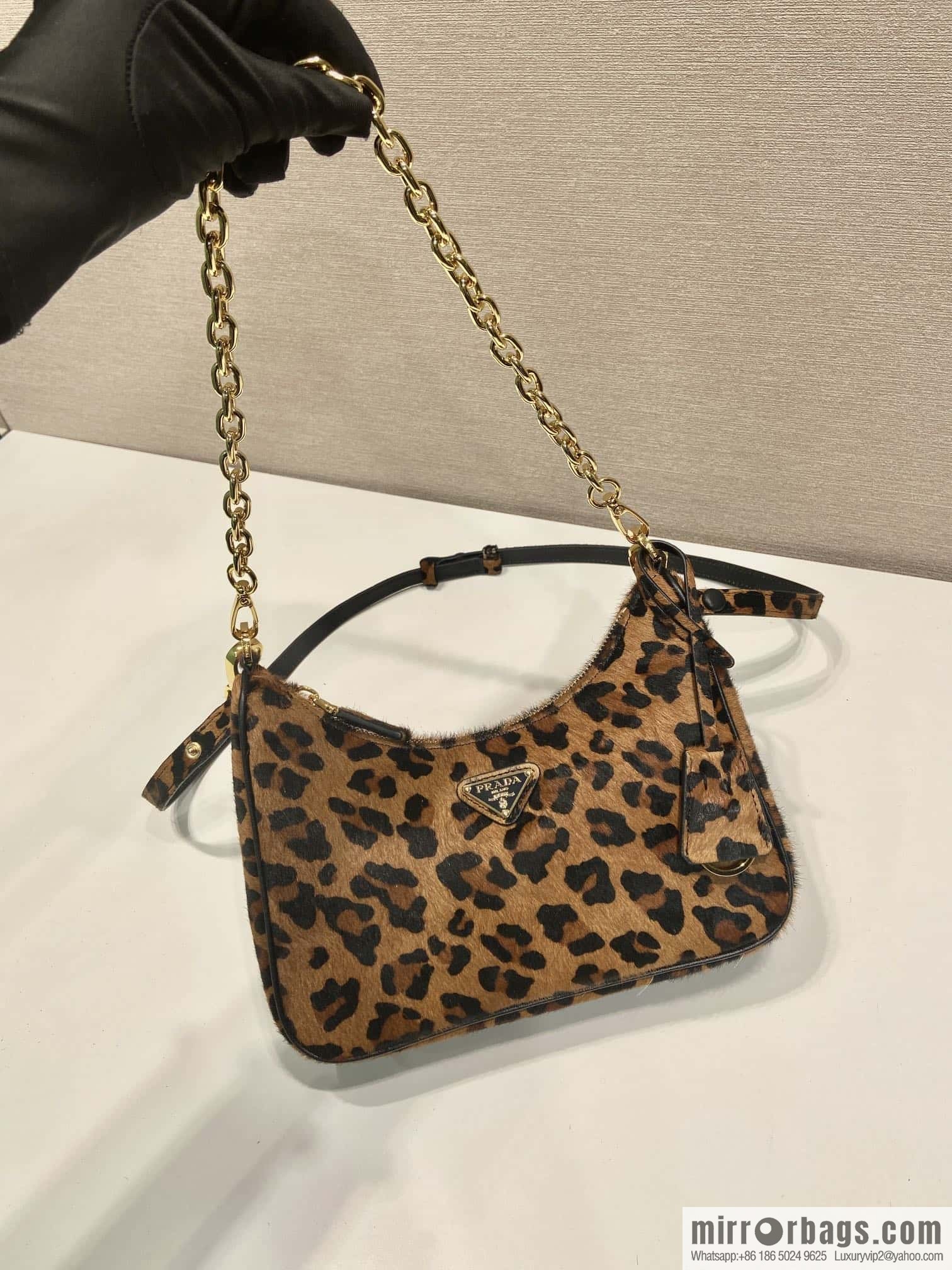 PRADA 🎉 Leopard Hobo 🎉 1 BC 194 New🎉🎉