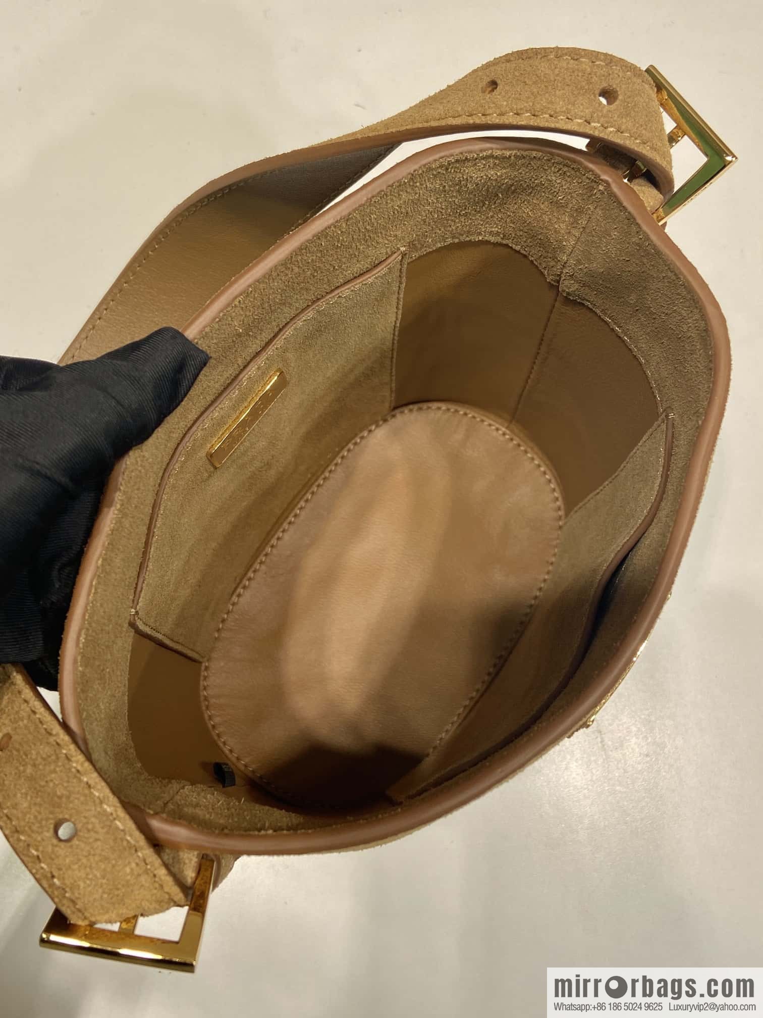 PRADA 🎉 new bucket bag 🎉 1BE078A fleece small 🎉🎉 cinnamon
