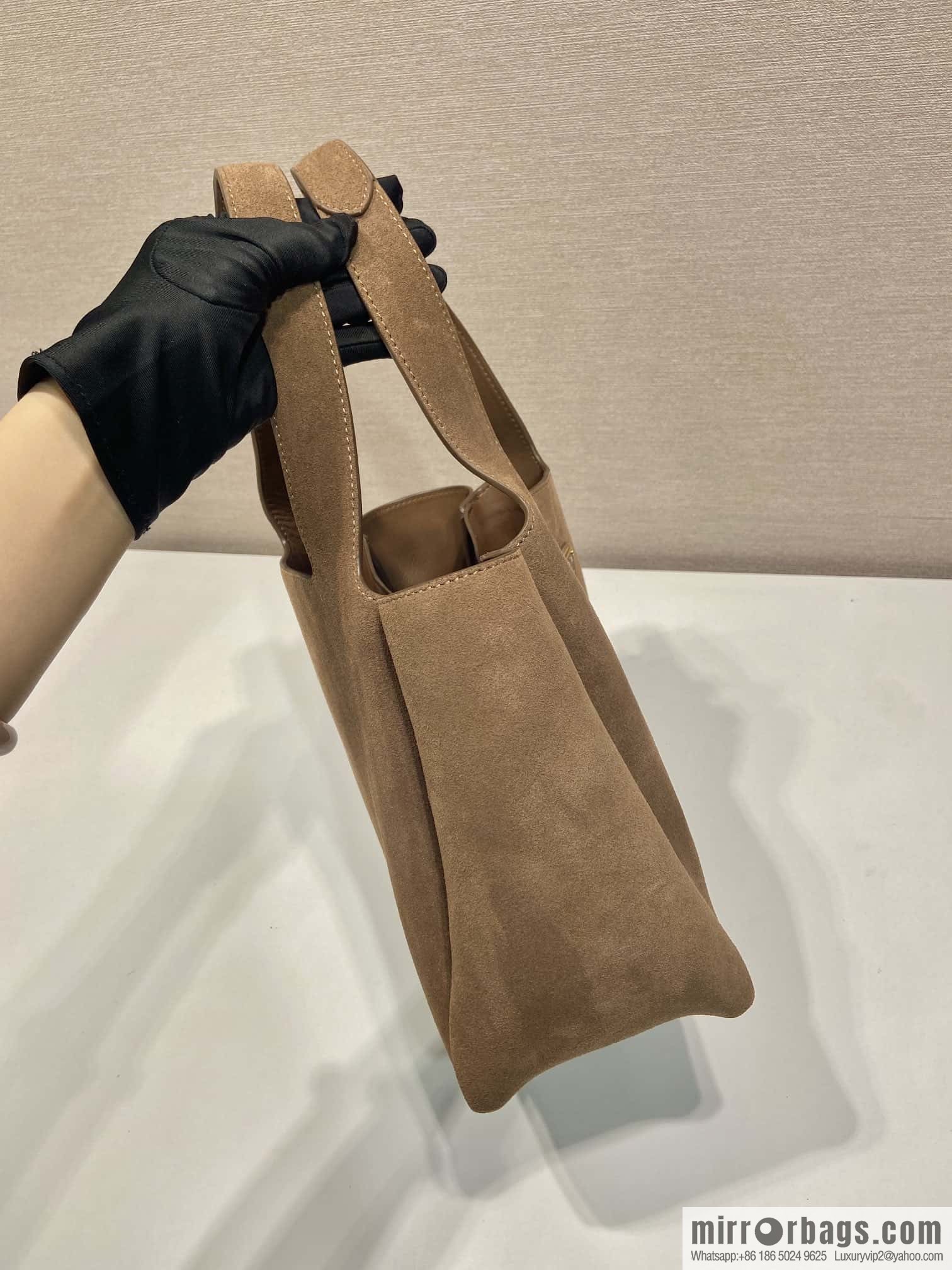 PRADA 🎉 frosted leather vegetable basket 🎉🎉 1BG335 large new bucket bag✨