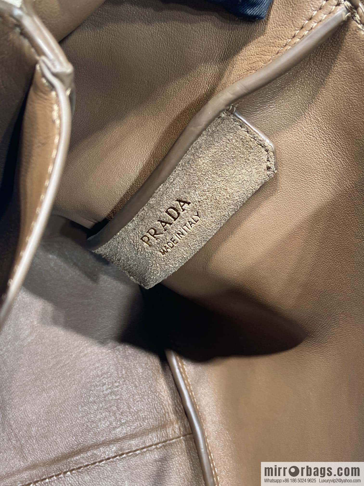 PRADA 🎉 frosted leather vegetable basket 🎉🎉 1BG335 large new bucket bag✨