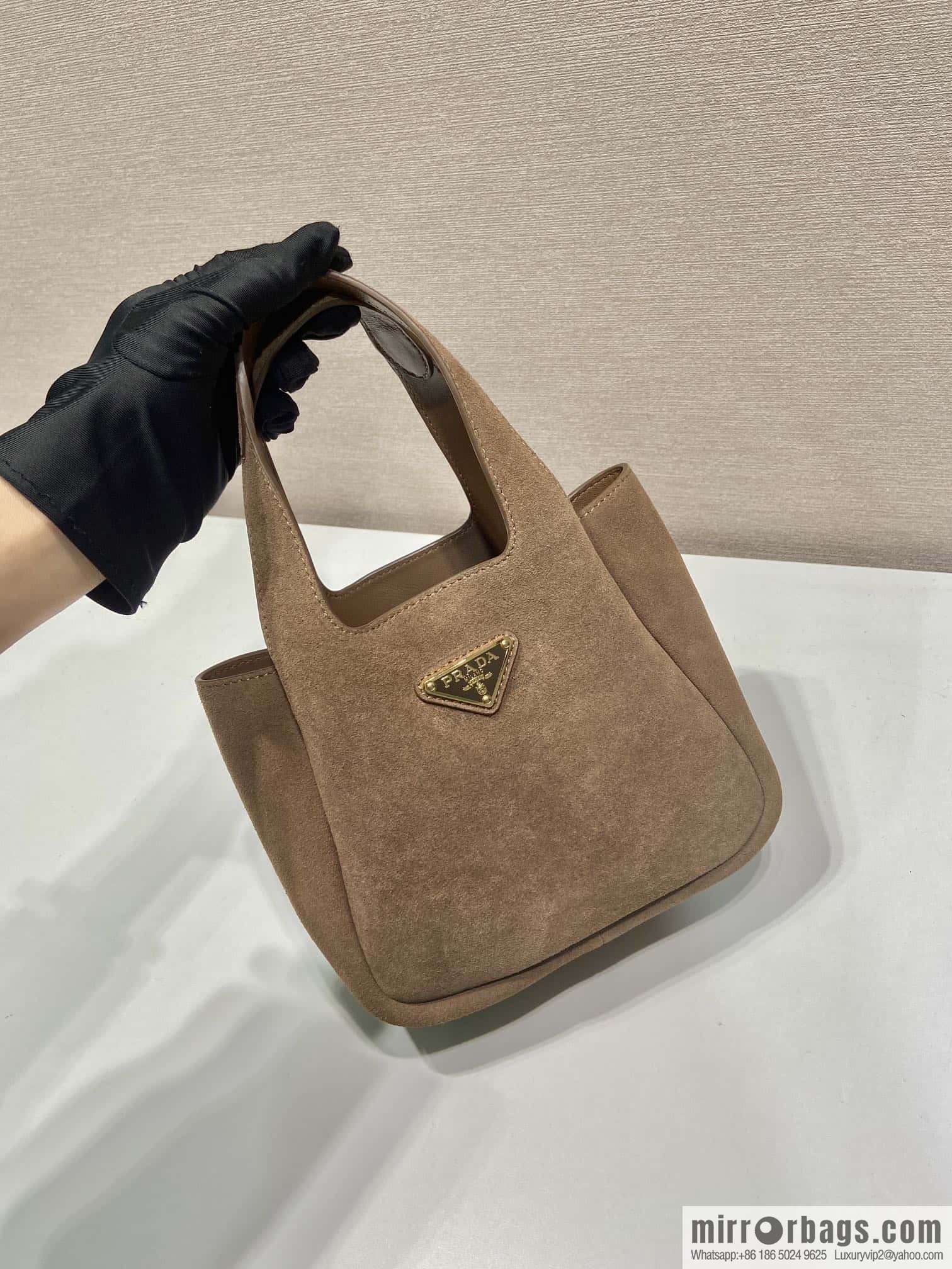 PRADA 🎉 mini basket 🎉 1BA349 frosted leather🎉🎉